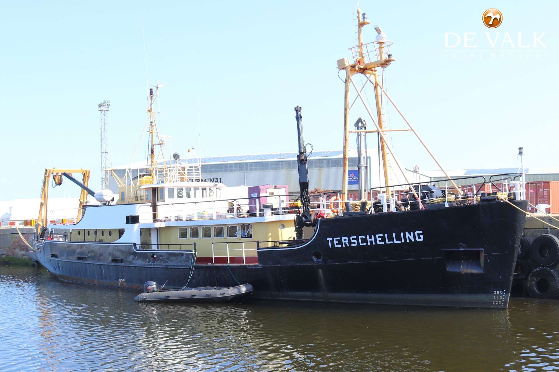 Custom Built Explorer 1963 – 38m ex-tonnenlegger Arctic-expeditie - Foto 1