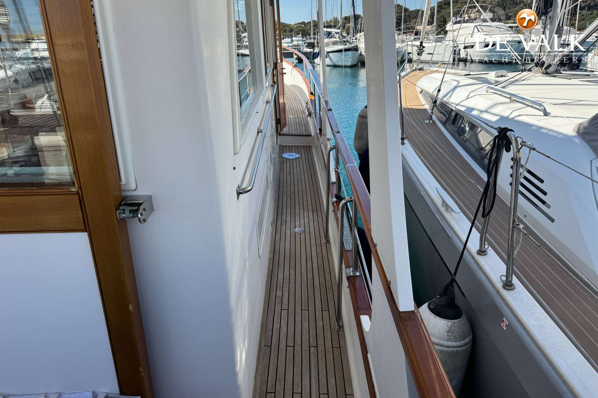 Grand Banks 46 Europa 2003 – Bewezen Oceaan Cruiser - Foto 9