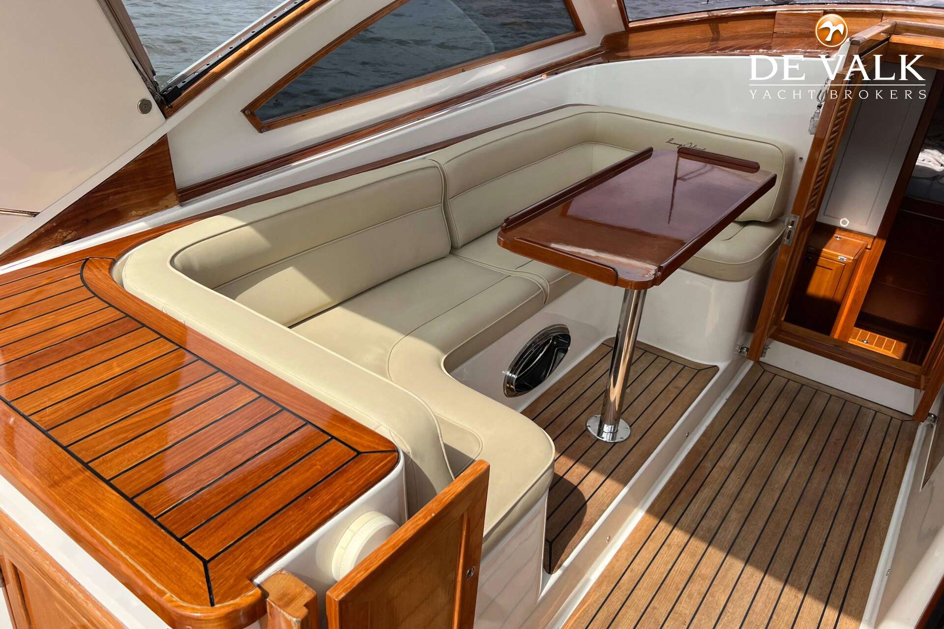 Long Island 40 Runabout - Foto 13