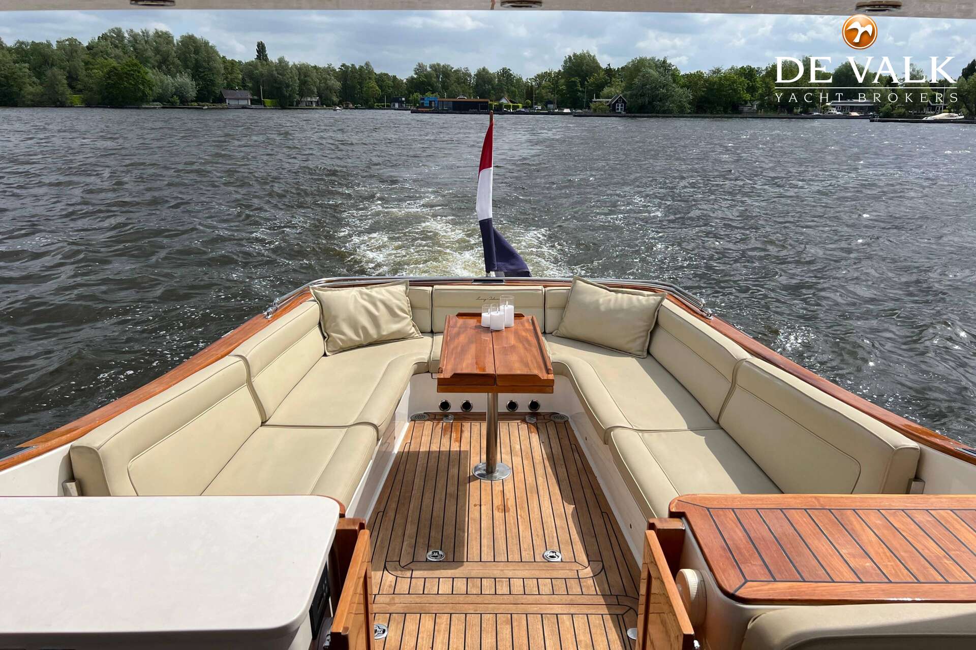 Long Island 40 Runabout - Foto 9