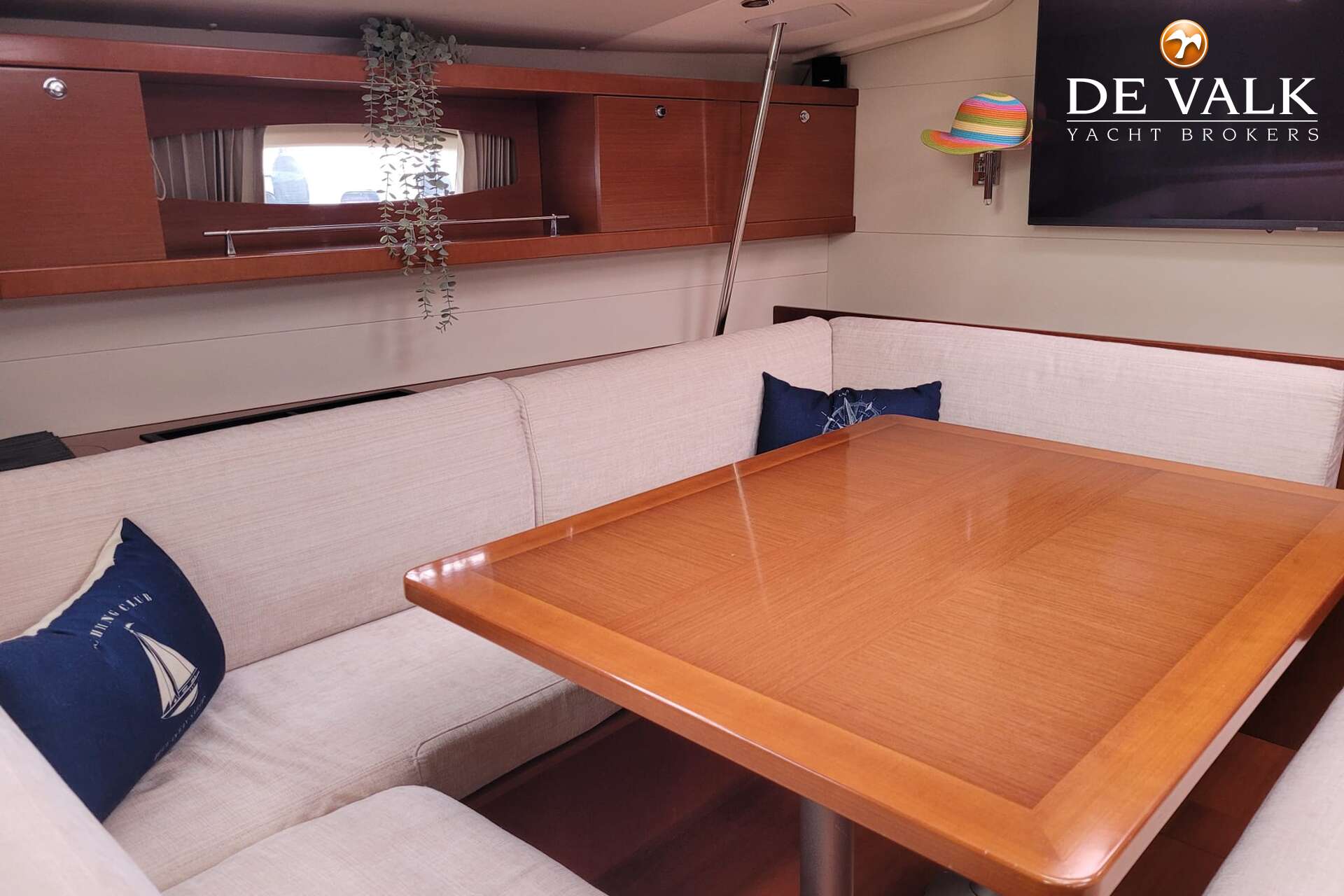 Beneteau Oceanis 54 - Foto 21
