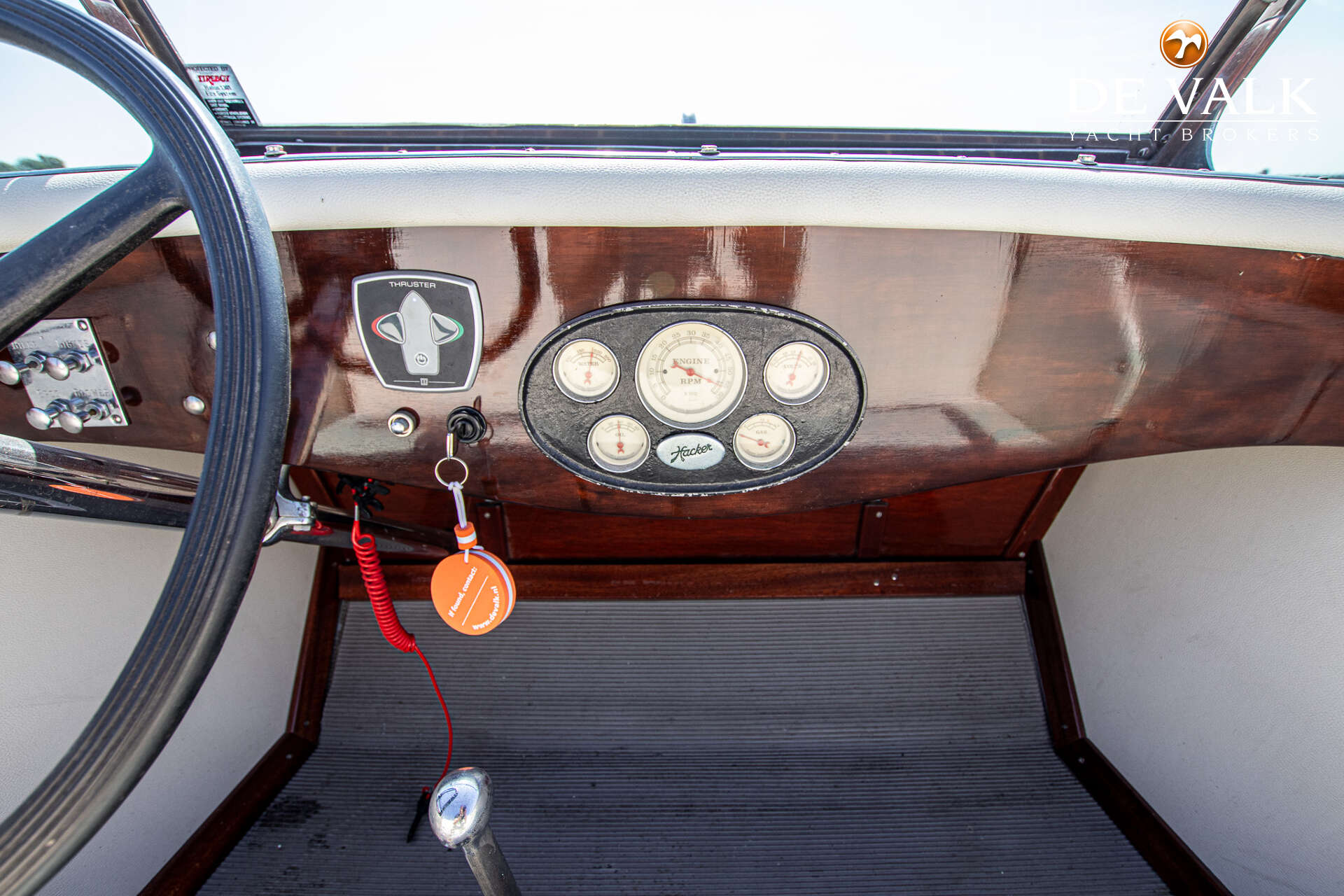 Hacker-Craft Triple Cockpit 1989 – houten runabout 350 pk - Foto 21
