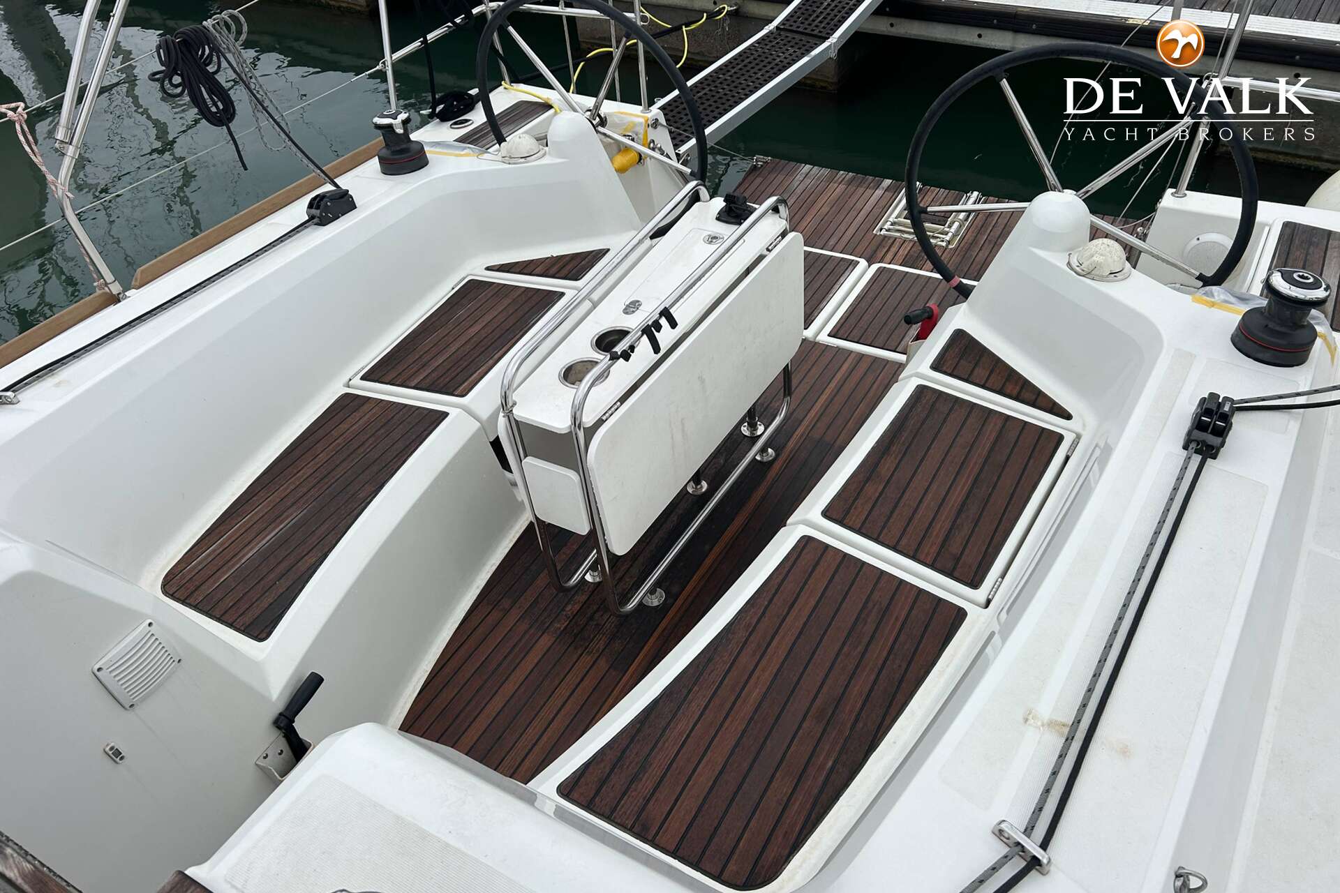 Jeanneau Sun Odyssey 349 (2017) – charter-ready cruiser - Foto 15