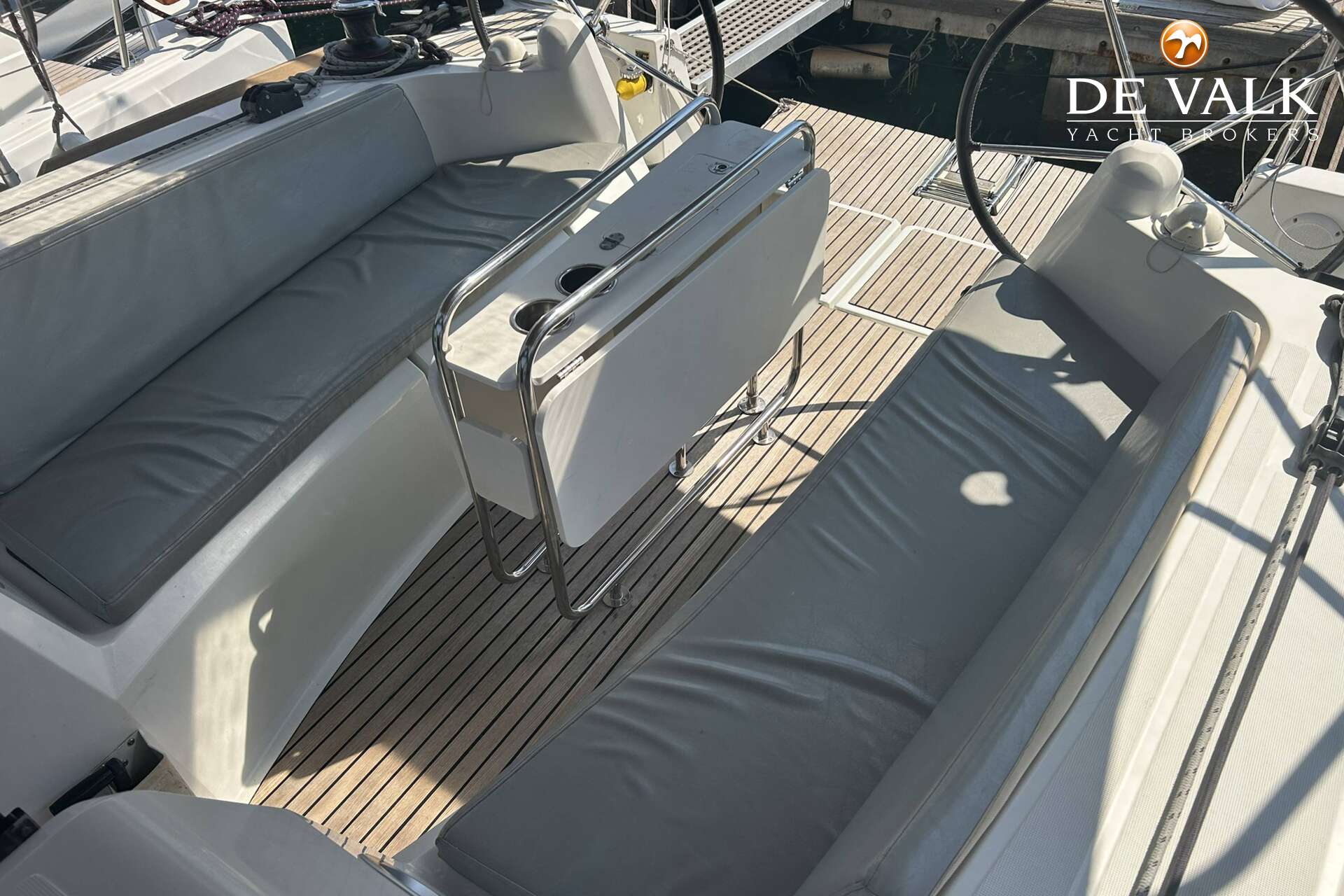 Jeanneau Sun Odyssey 349 (2017) – charter-ready cruiser - Foto 3
