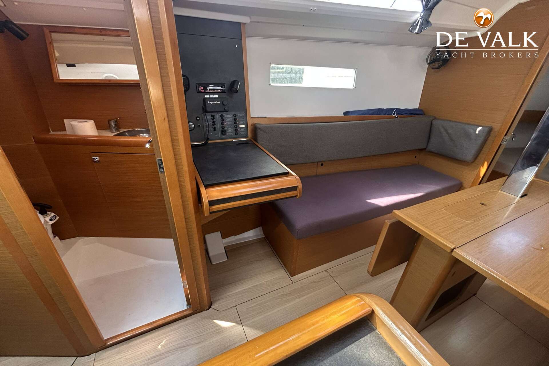 Jeanneau Sun Odyssey 349 (2017) – charter-ready cruiser - Foto 23