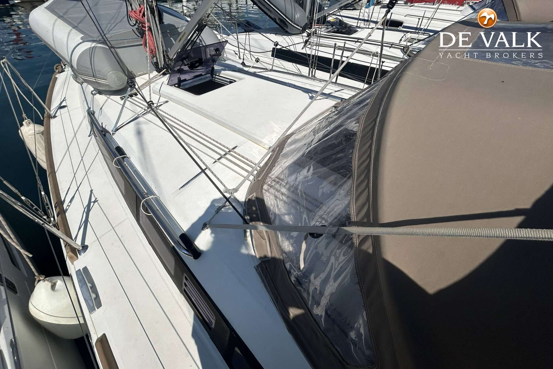 Jeanneau Sun Odyssey 349 (2017) – charter-ready cruiser - Foto 5