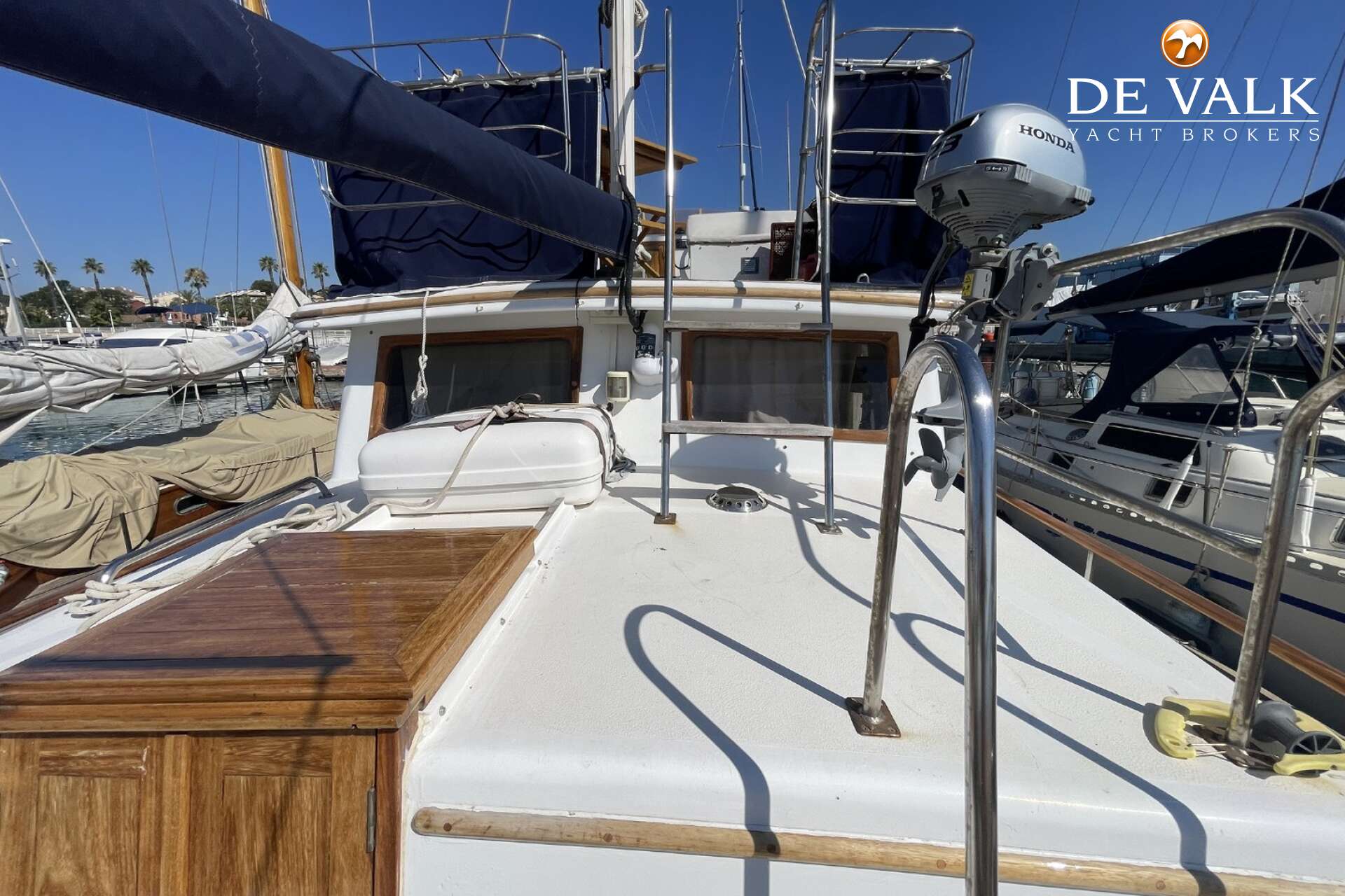 CHUNG HWA BOAT BUILDING TRAWLER 34 - Foto 12