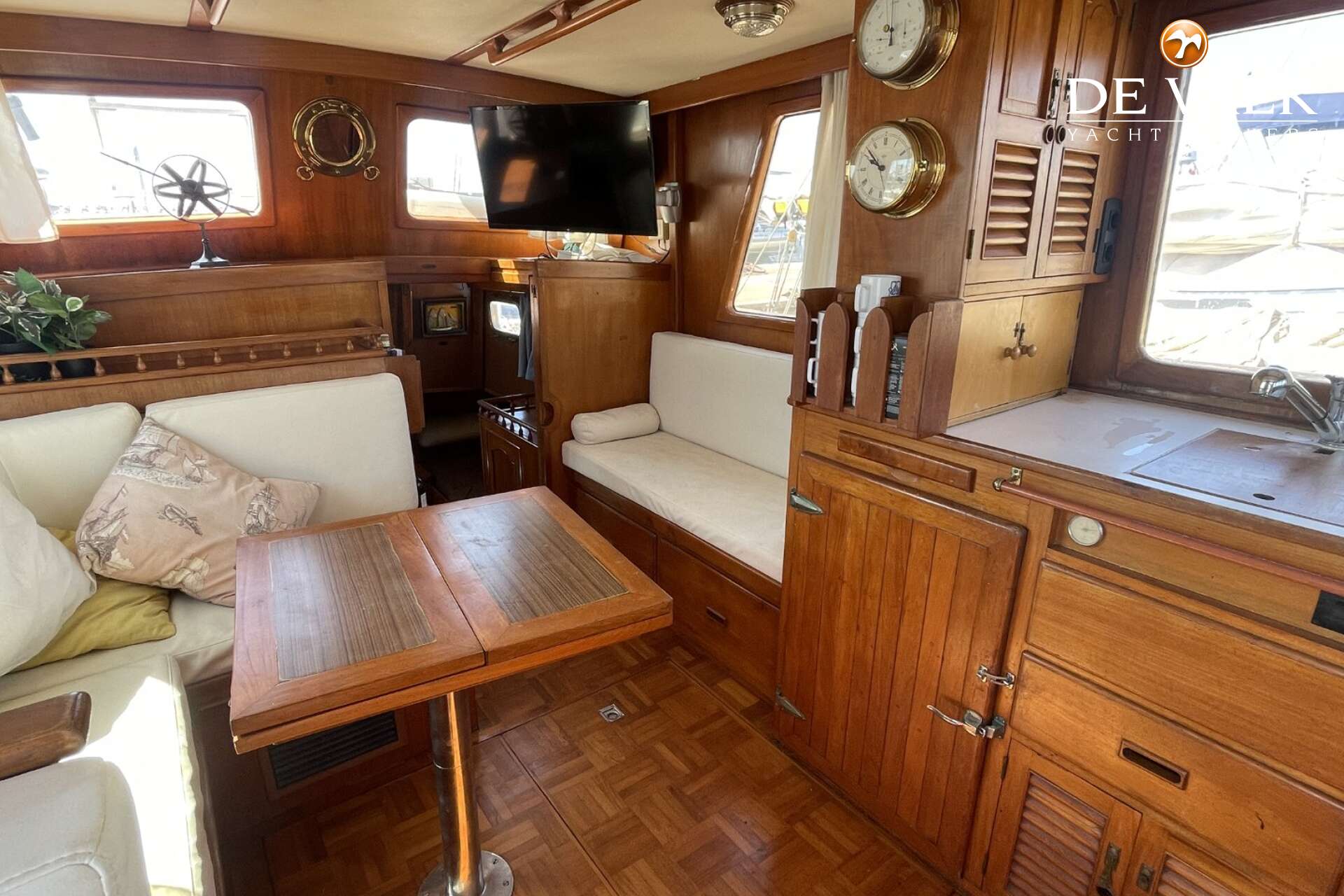 CHUNG HWA BOAT BUILDING TRAWLER 34 - Foto 23