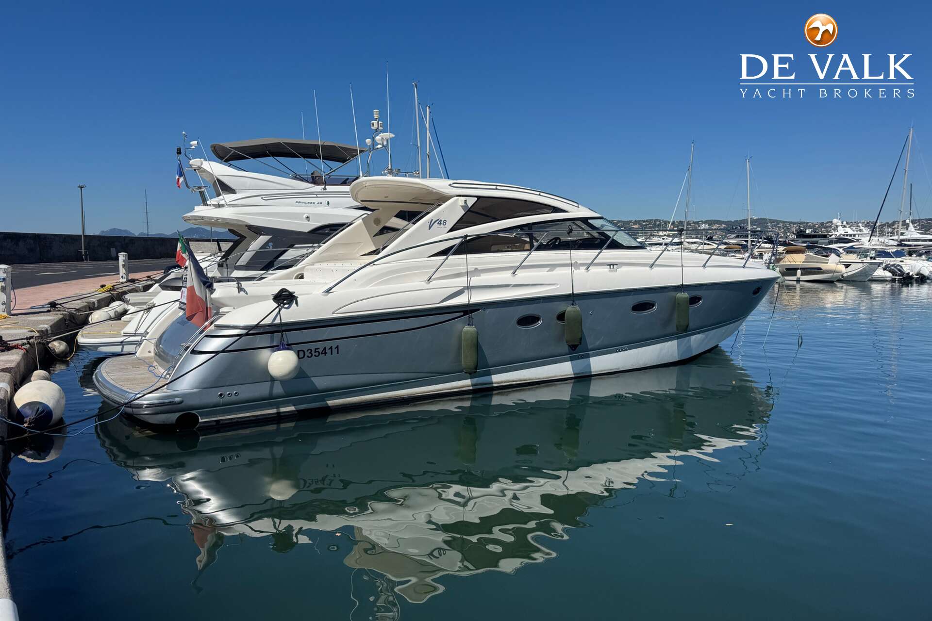 Princess V48 2006 – Sportcruiser met schroefas-aandrijving