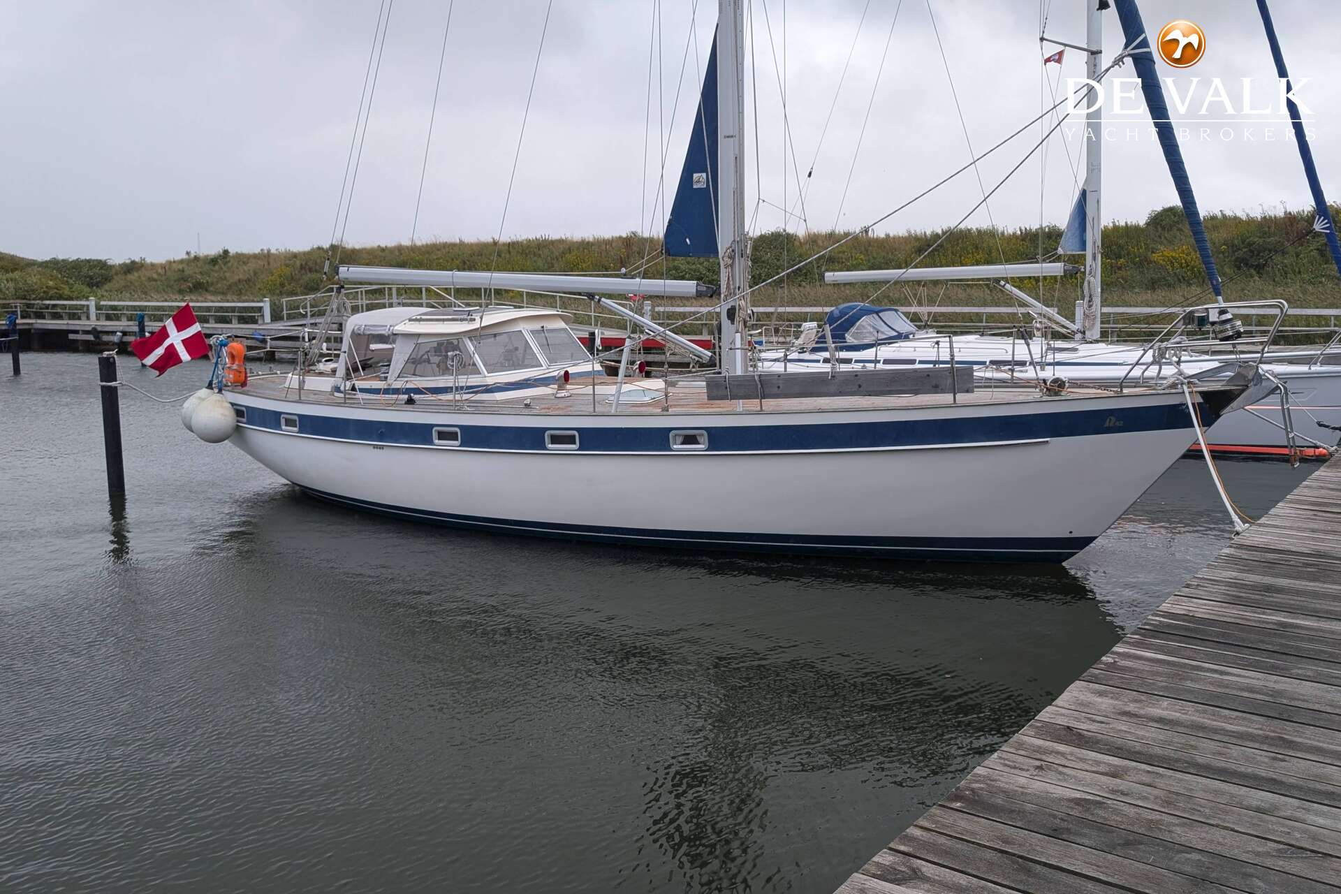 Hallberg Rassy 42 E