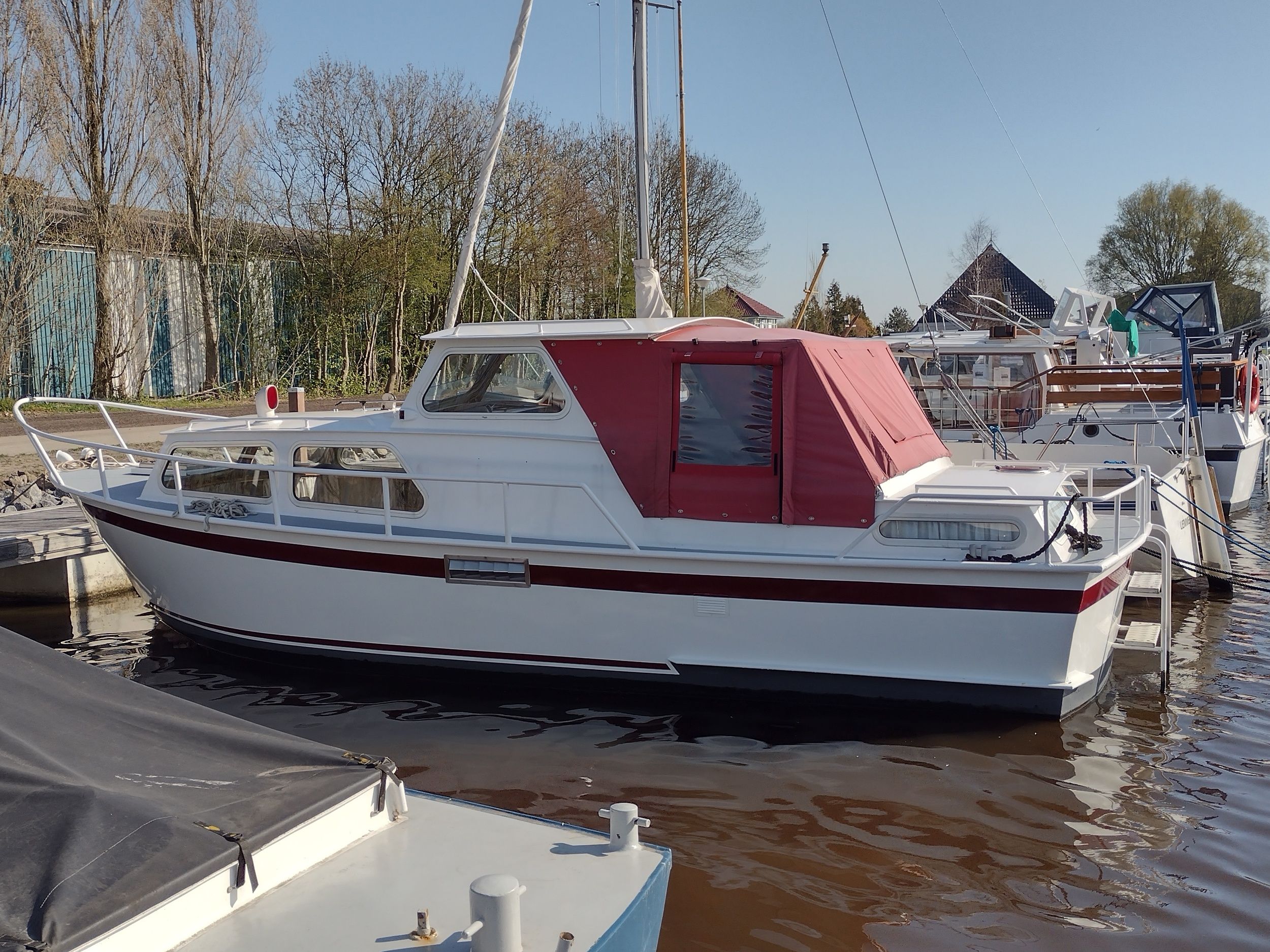 Boornkruiser 880 OK/AK 1982 – stalen motorkruiser met 4 hutten - Foto 23