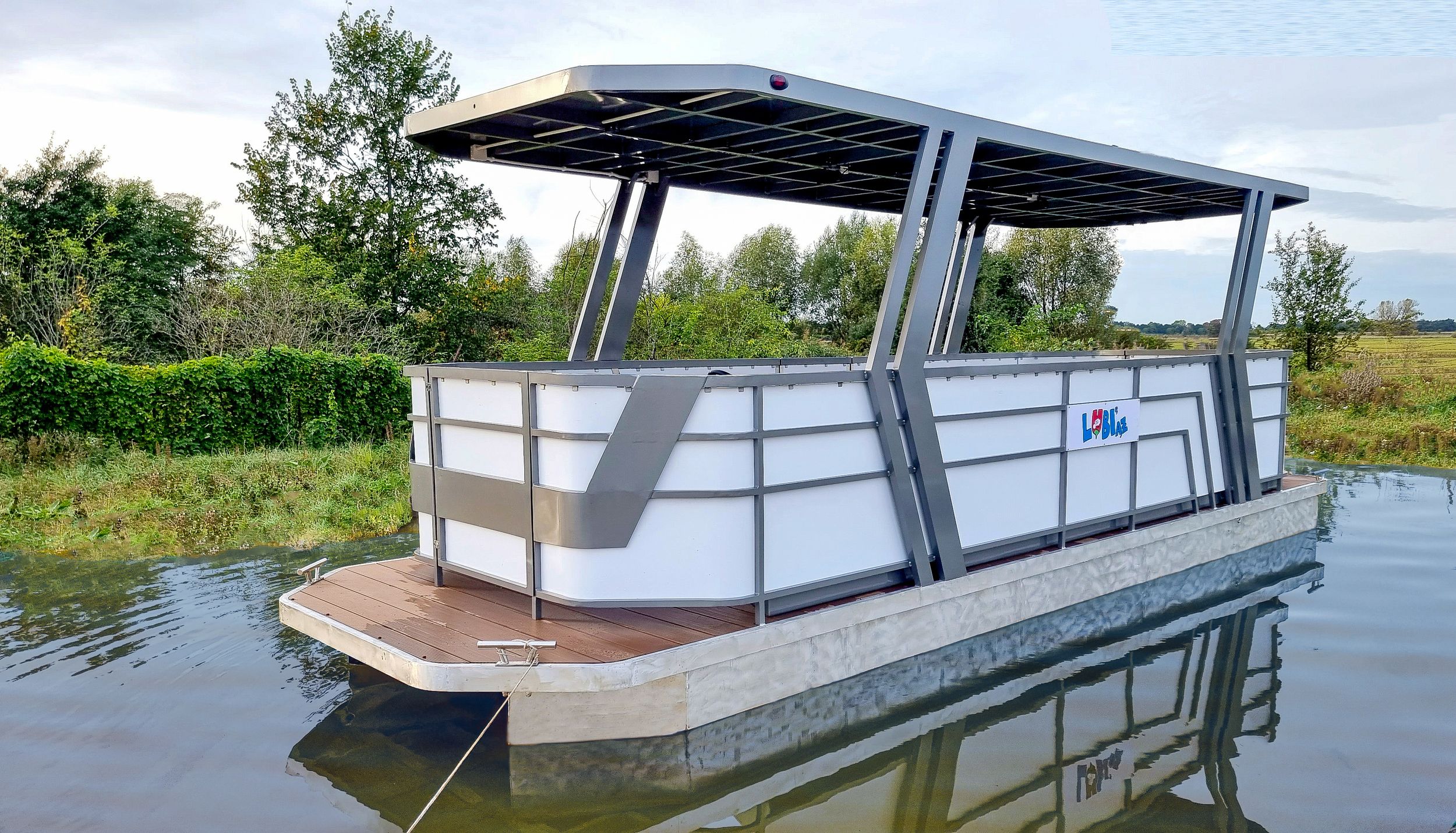 Perla Citizen Watertram 2023 – elektrisch vaarklaar voor 12 personen