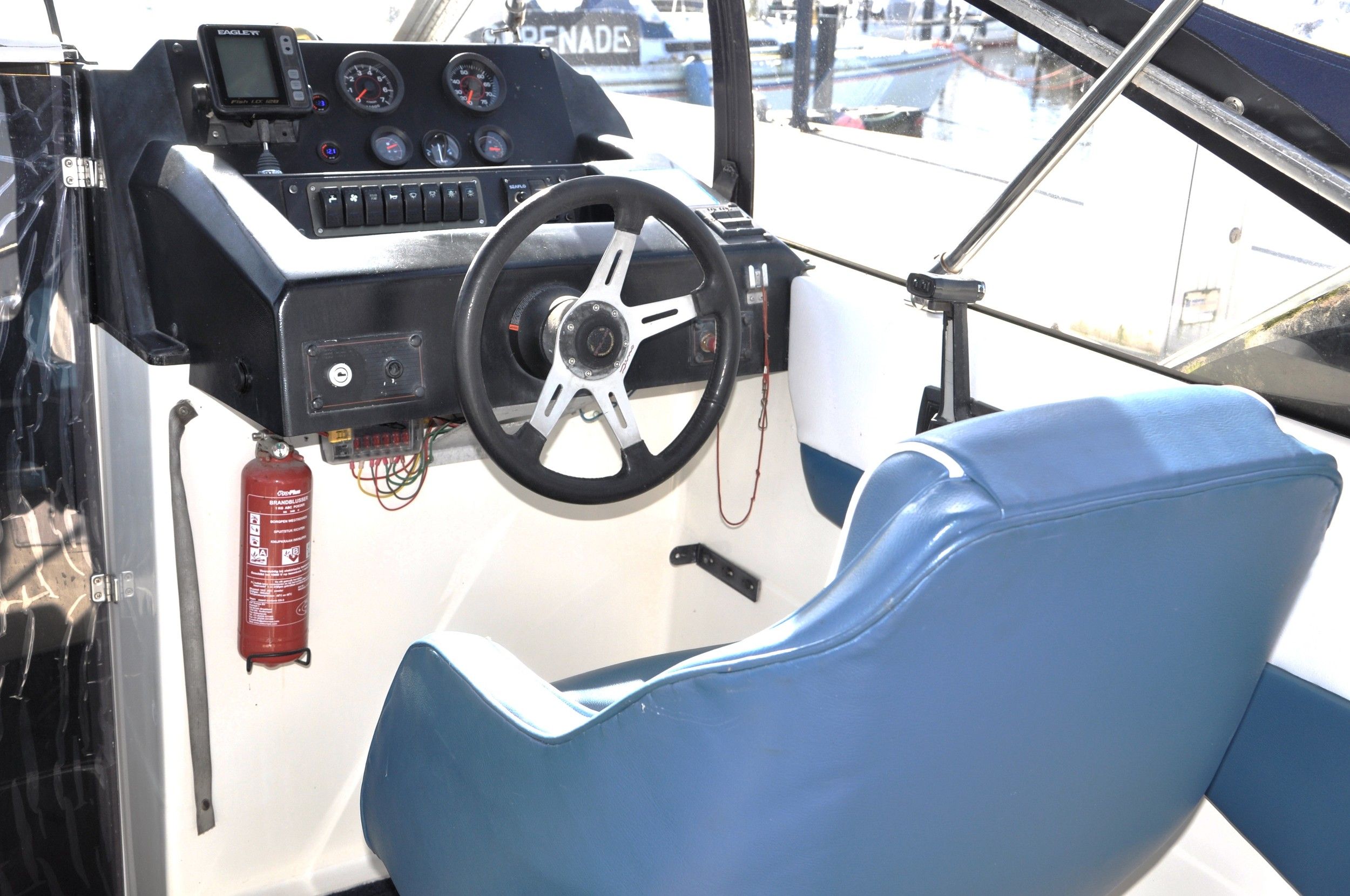 Bayliner 2855 Cierra 1988 – gereviseerde motor, 30 uur gelopen - Foto 10