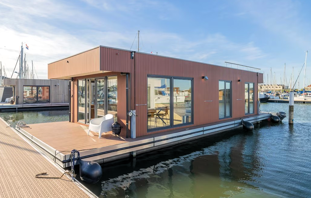 Surla 15 Houseboat 2022 – Zelfvoorzienend met 3 slaapkamers