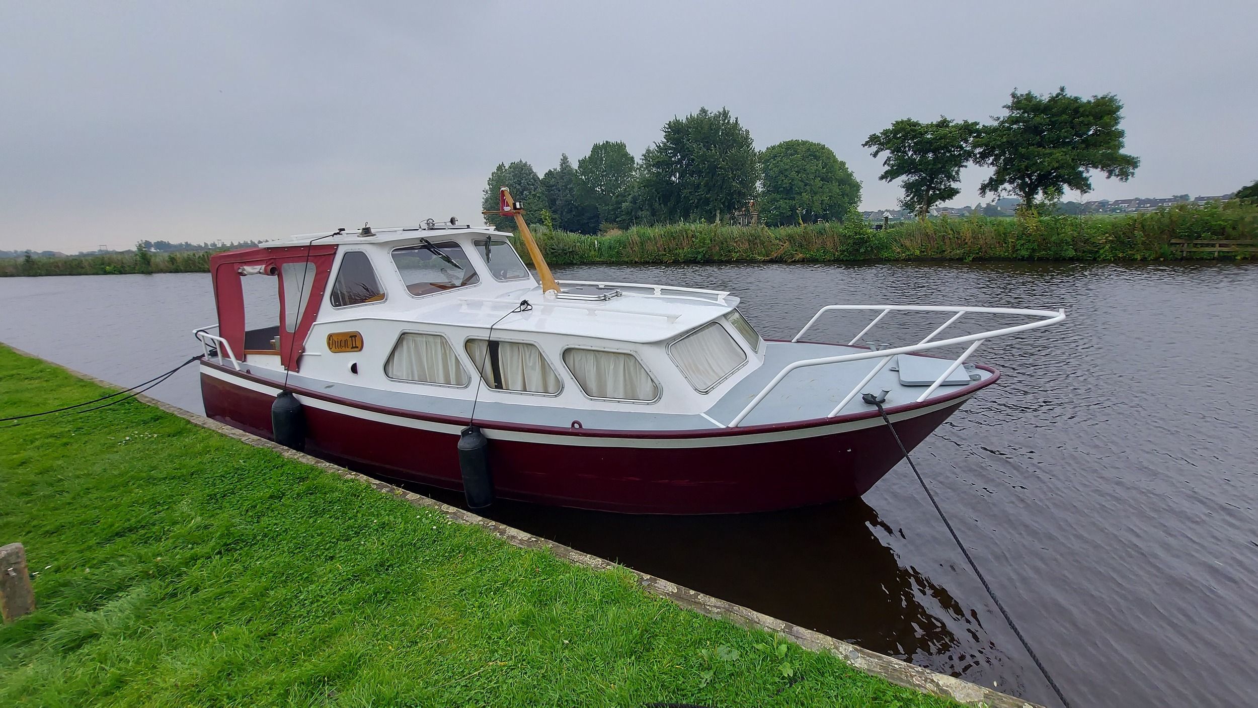 Beja Kruiser 850 OK 1982 – stalen motorboot met lage doorvaart