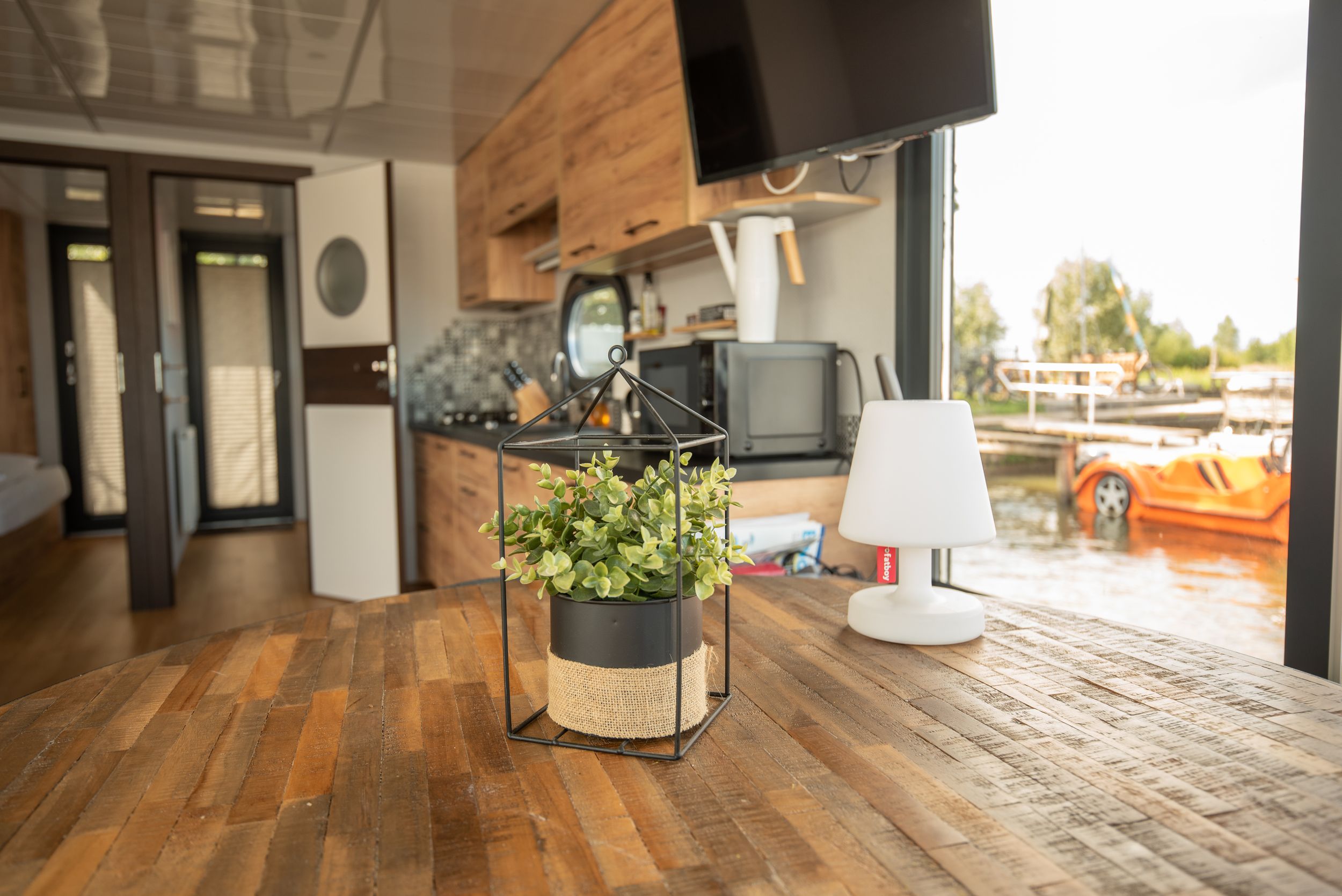Campi 400 Warns 2019 – Houseboat met ligplaats en steiger - Foto 5