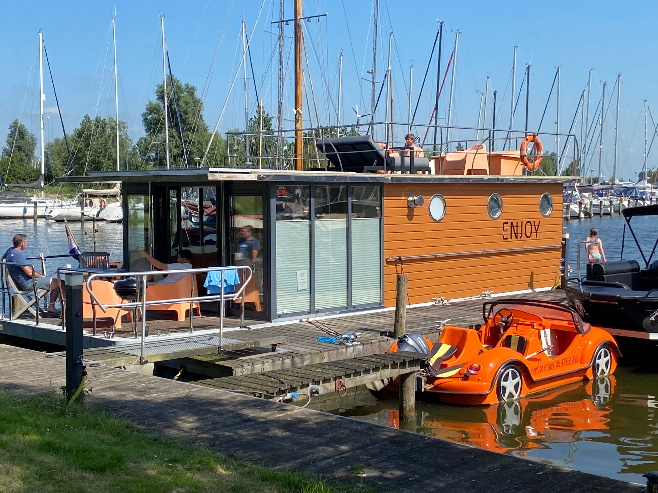 La Mare Houseboat 2013 – Elektrisch varen met ligplaats Warns