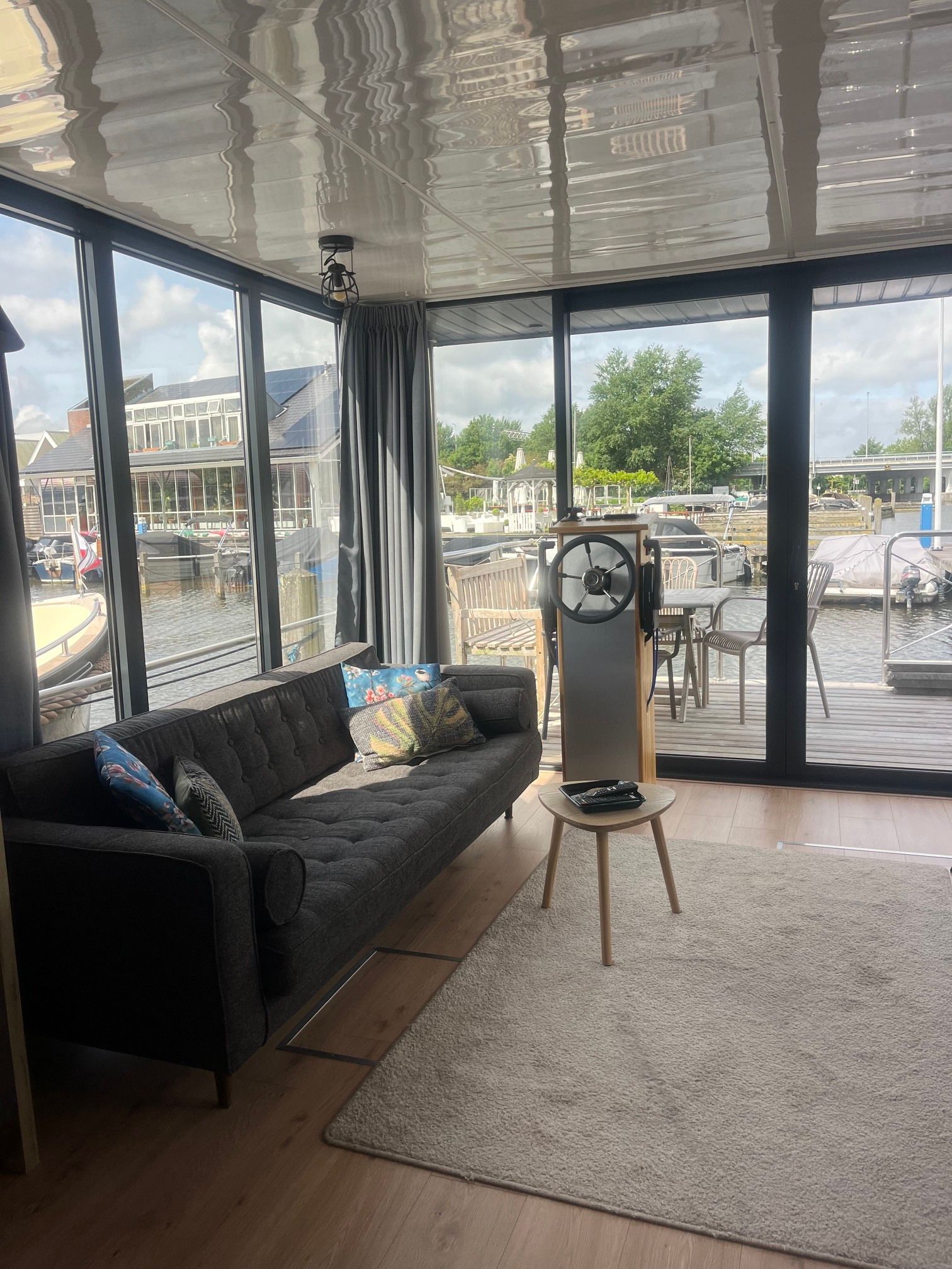 Campi 400 2021 – stalen woonboot met verhuurmogelijkheid - Foto 11