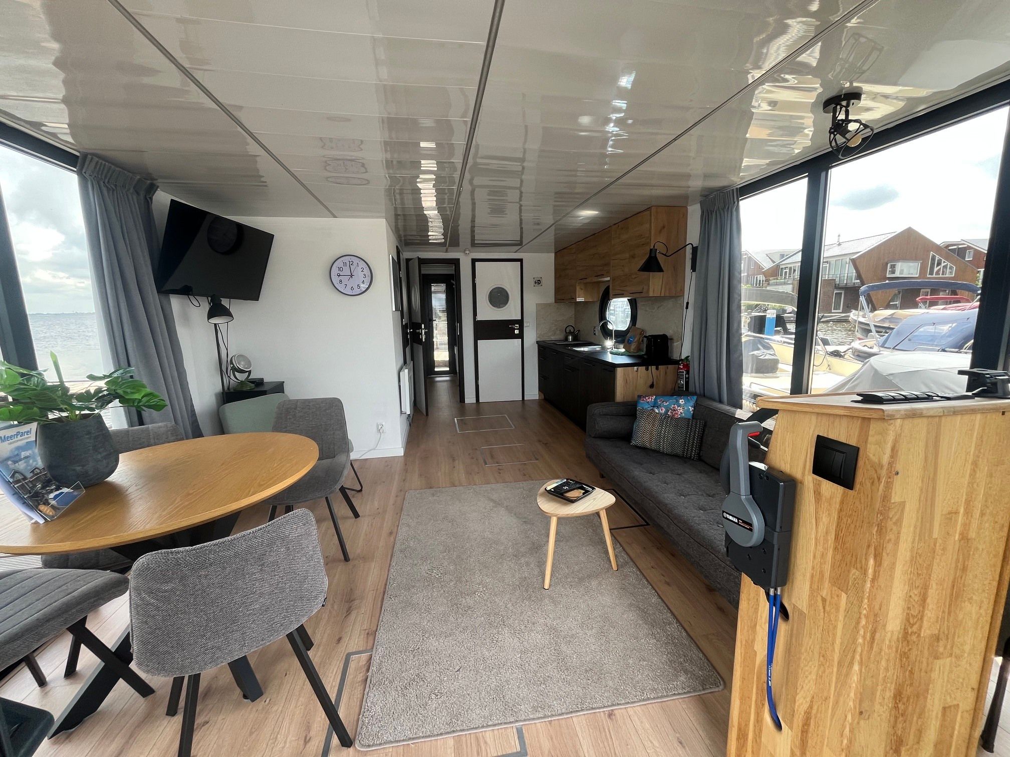 Campi 400 2021 – stalen woonboot met verhuurmogelijkheid - Foto 5