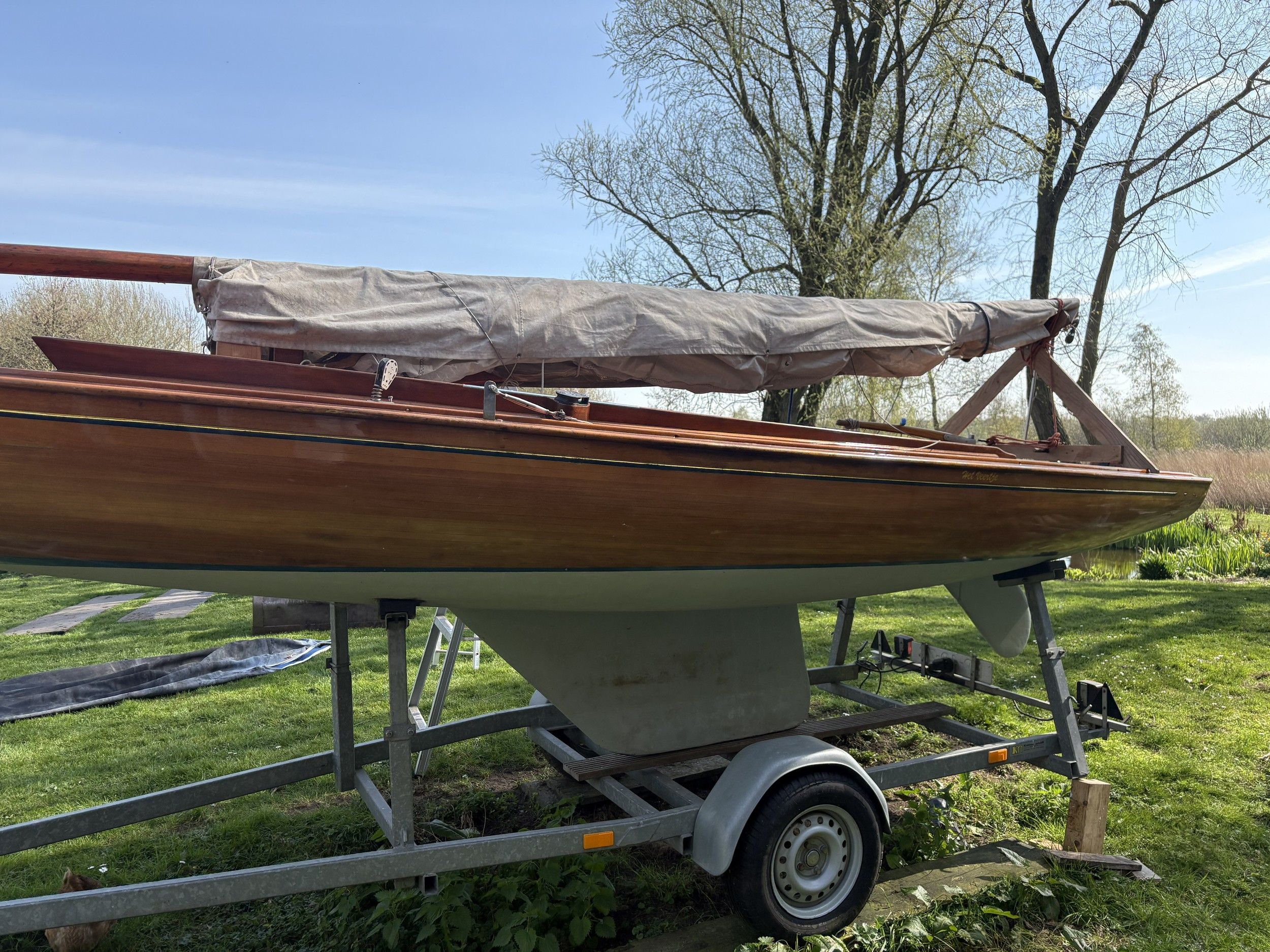 16m² zeilboot 1966 – Klassiek hout met trailer en motor - Foto 2
