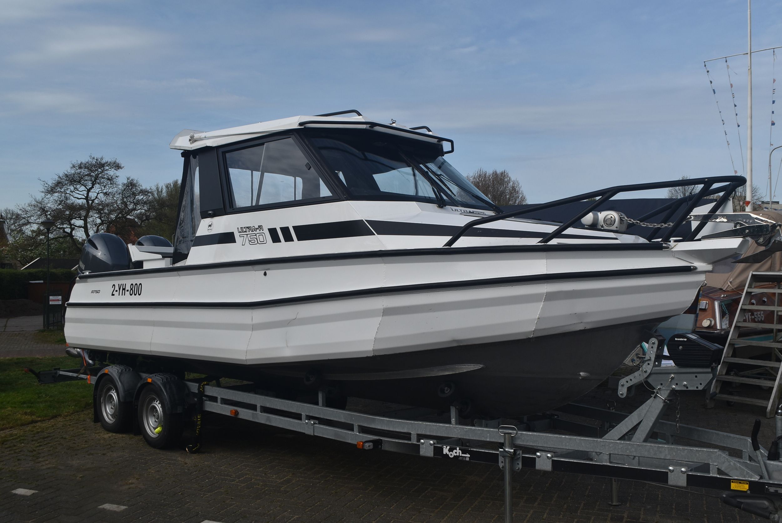 Ultra R750 2018 – aluminium sportvisser met 2x150pk Yamaha