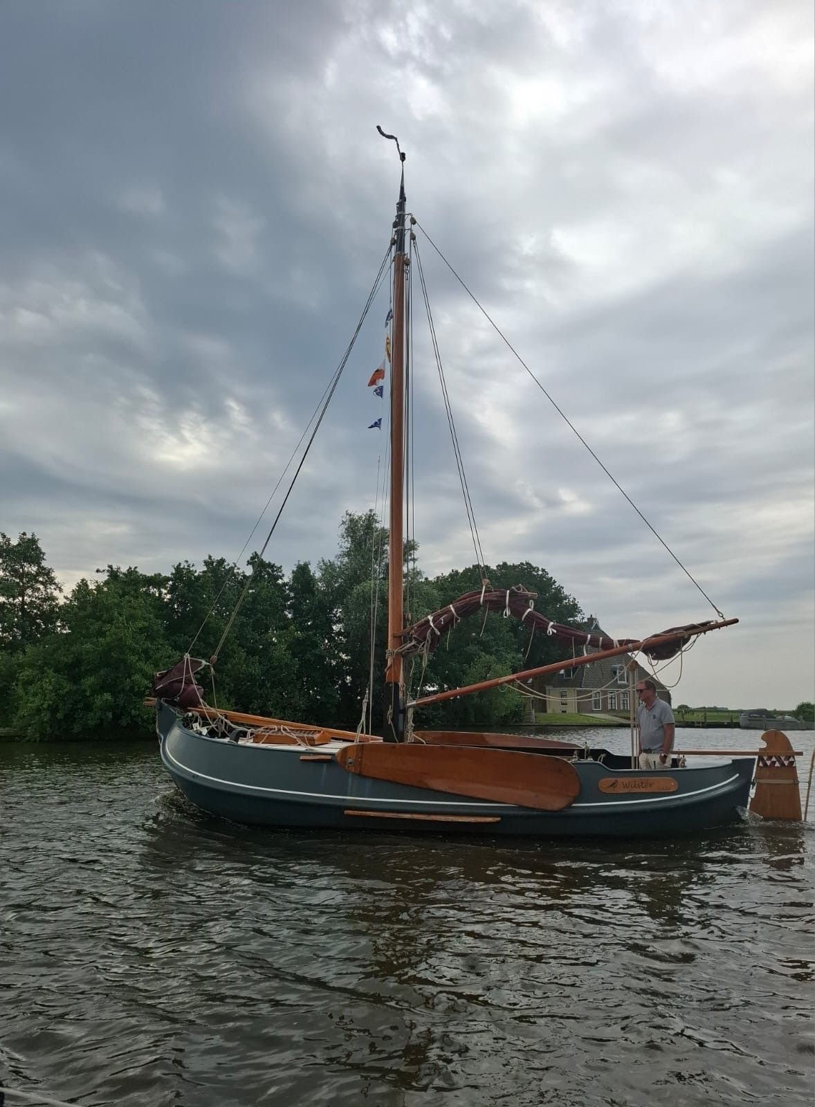 Vollenhovense Bol Visserman 1985 – stalen platbodem zeilklaar - Foto 5