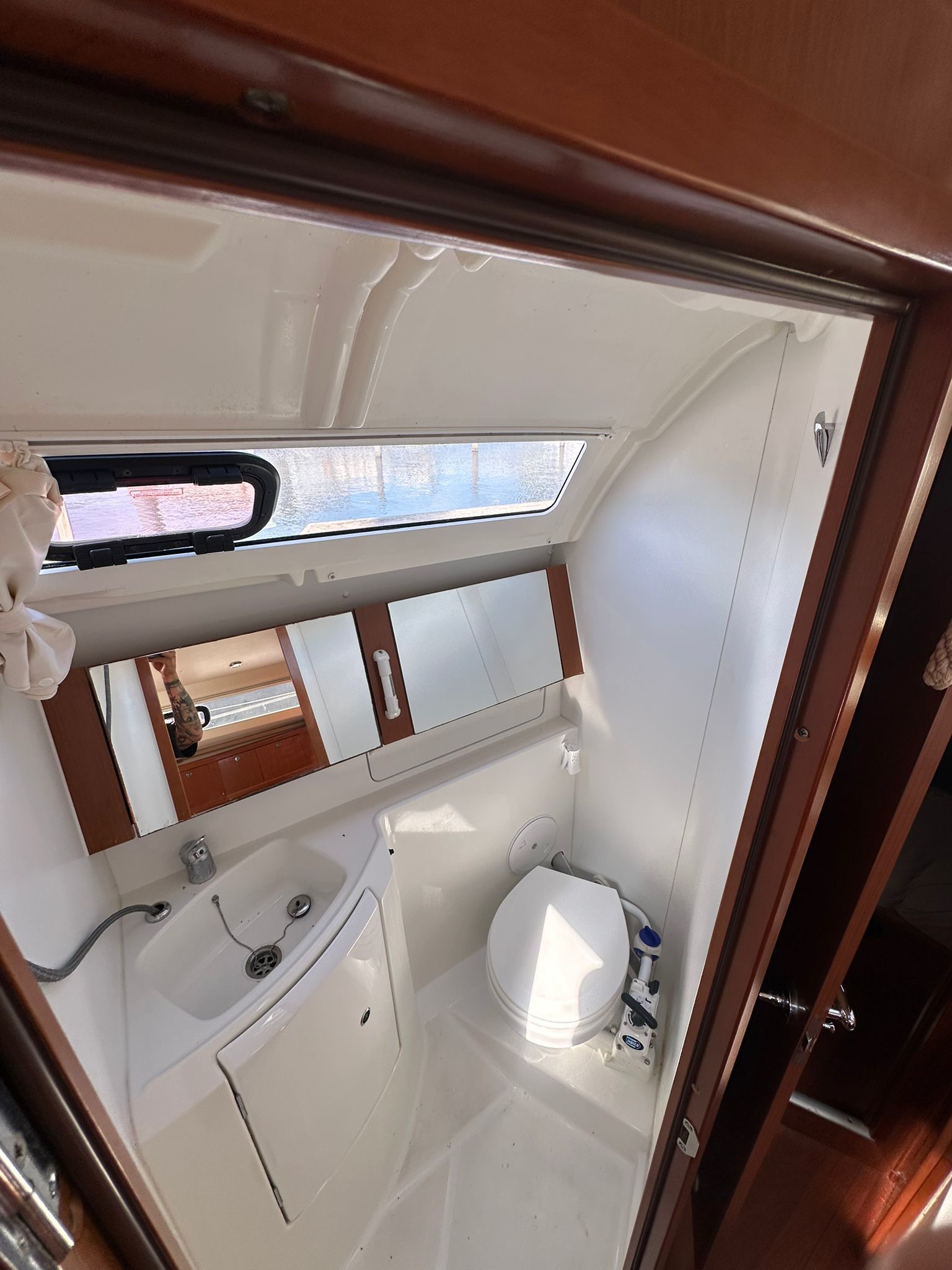 Beneteau Oceanis 37 - Foto 11