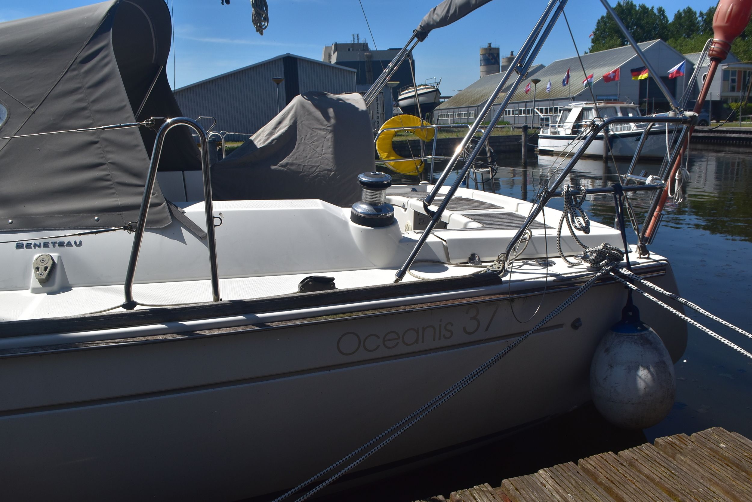 Beneteau Oceanis 37 - Foto 15