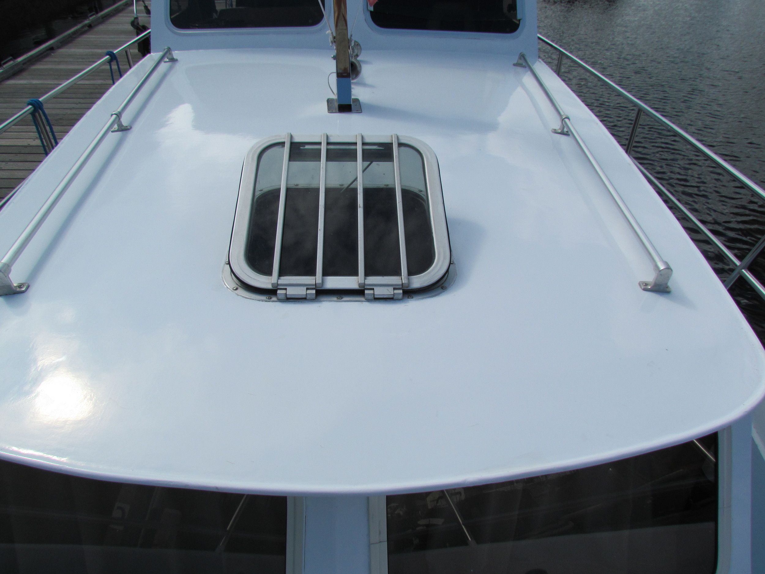 Babilja 1035 (1980) – stalen motorboot met weinig draaiuren - Foto 6