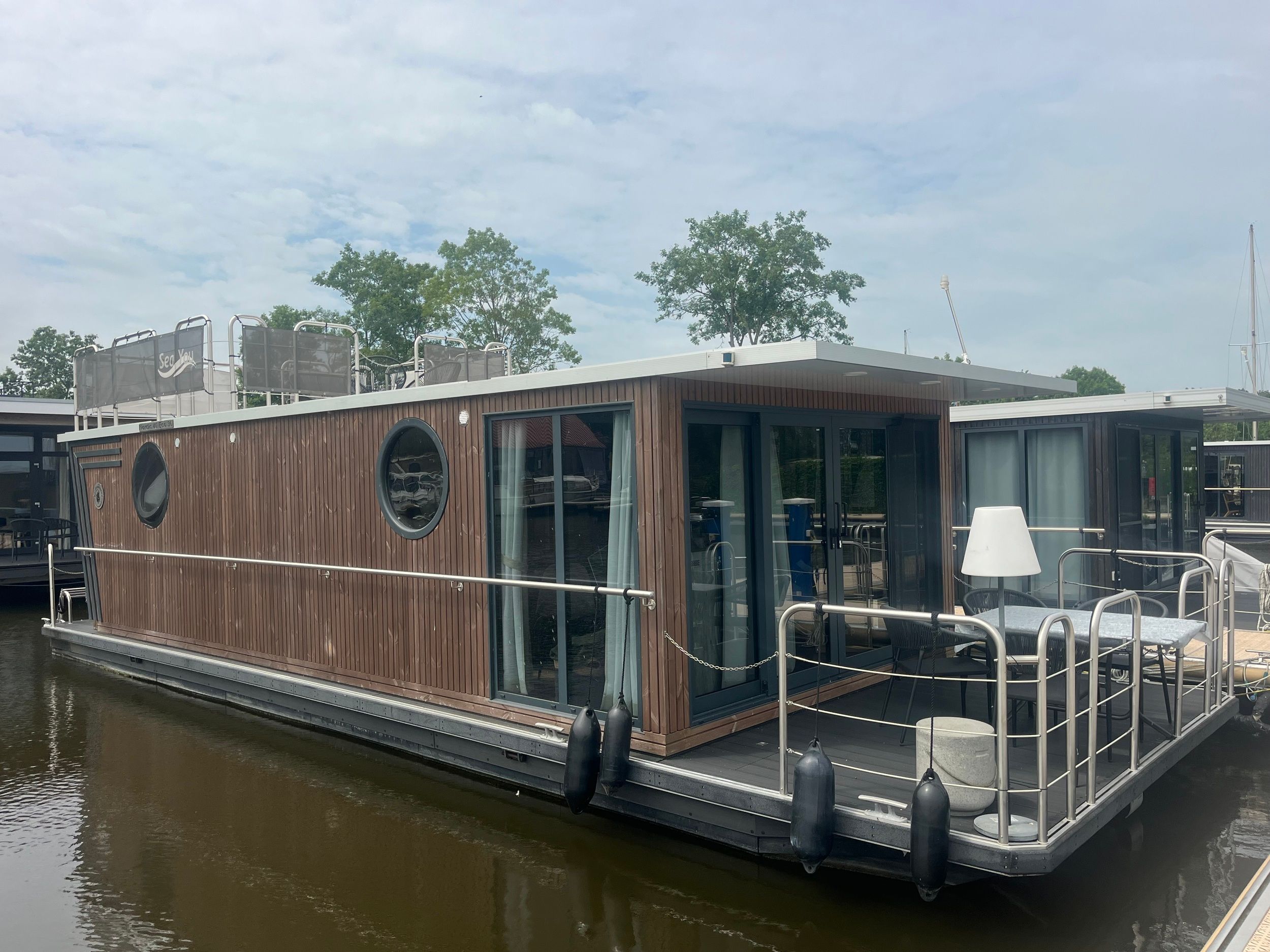 Nordic Season NS 40 Eco 2023 – houseboat met vaste ligplaats