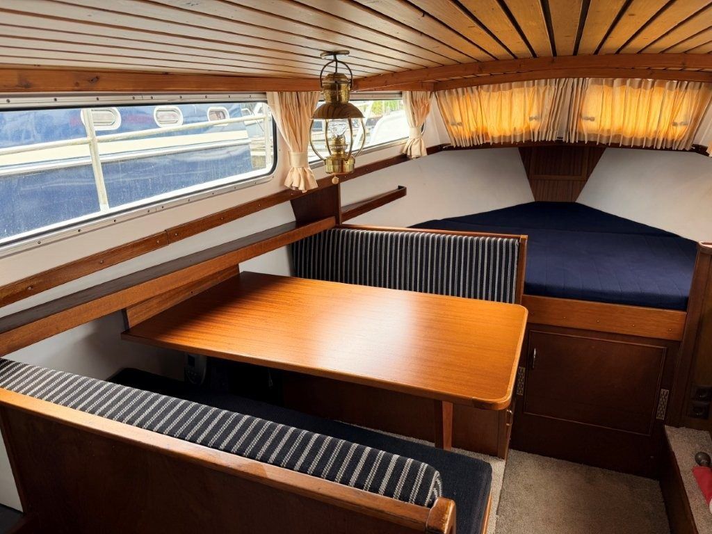 Boorncruiser 1100 AK 1980 – Stalen reismotor met vijf hutten - Foto 15