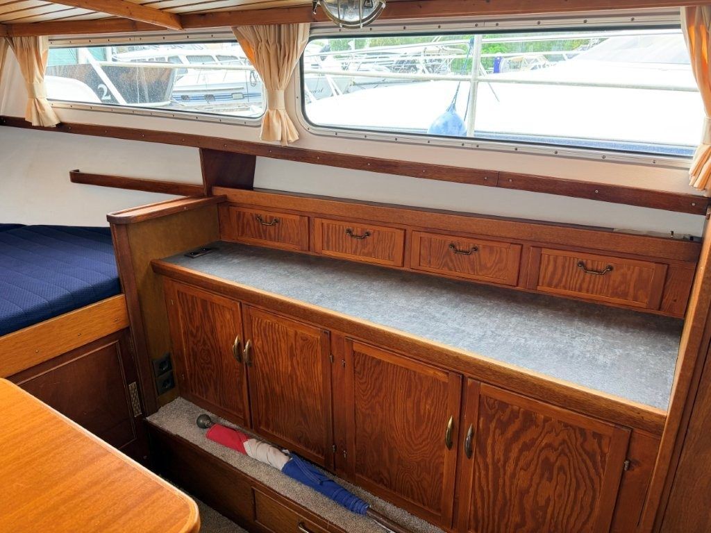 Boorncruiser 1100 AK 1980 – Stalen reismotor met vijf hutten - Foto 16