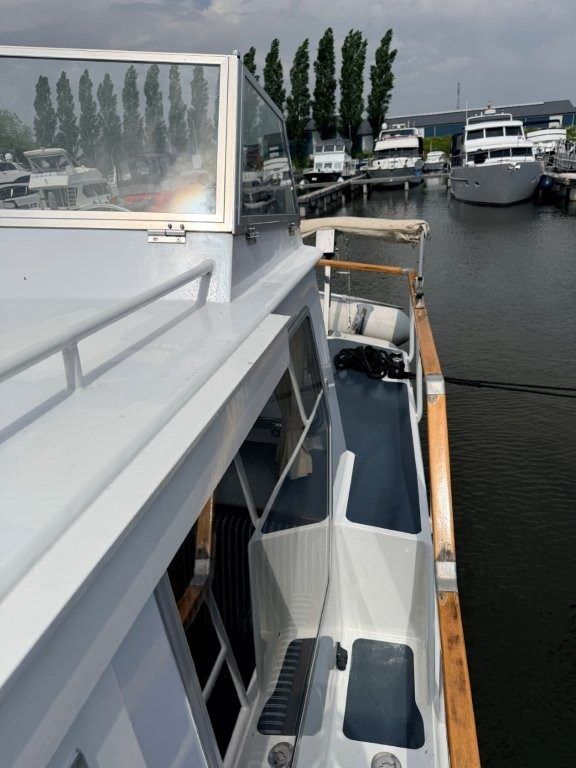 Boorncruiser 1100 AK 1980 – Stalen reismotor met vijf hutten - Foto 7