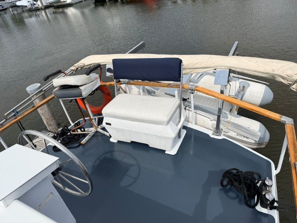 Boorncruiser 1100 AK 1980 – Stalen reismotor met vijf hutten - Foto 8