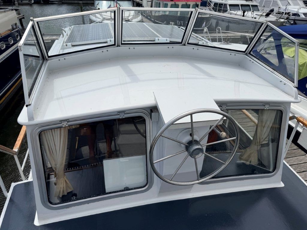 Boorncruiser 1100 AK 1980 – Stalen reismotor met vijf hutten - Foto 9
