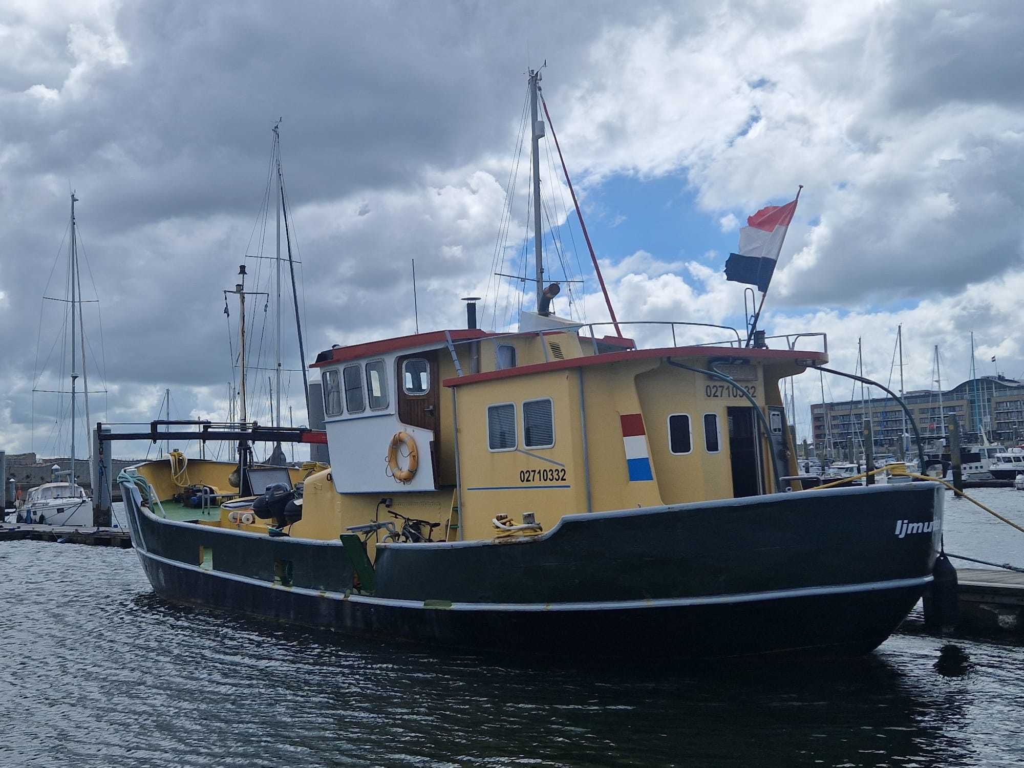 Ex-Viskotter Woonschip 1978 – 21m vaarbewoonbaar IJmuiden - Foto 1