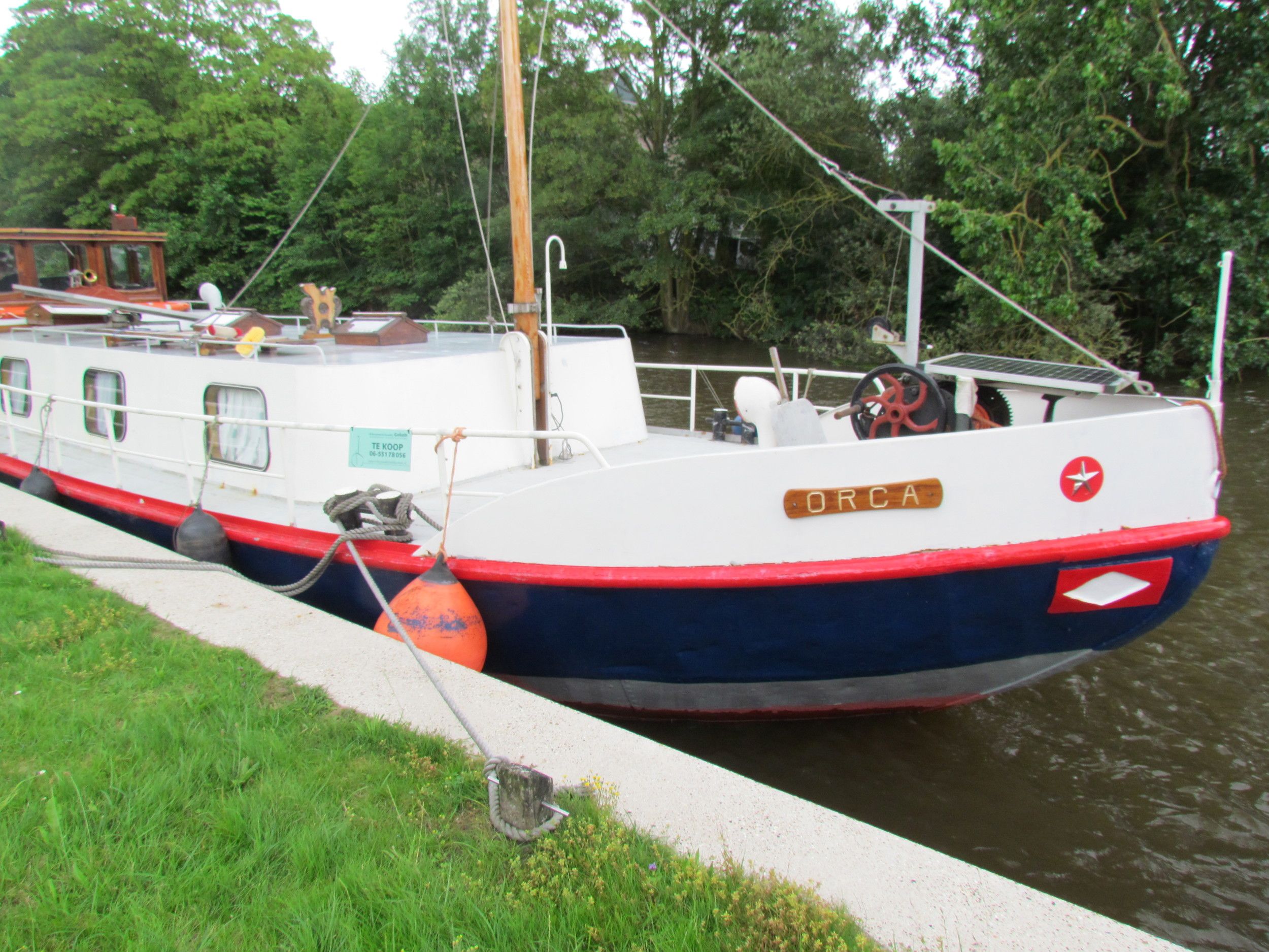 Hamburger Schuit 1956 – Varend woonschip met karakter - Foto 1