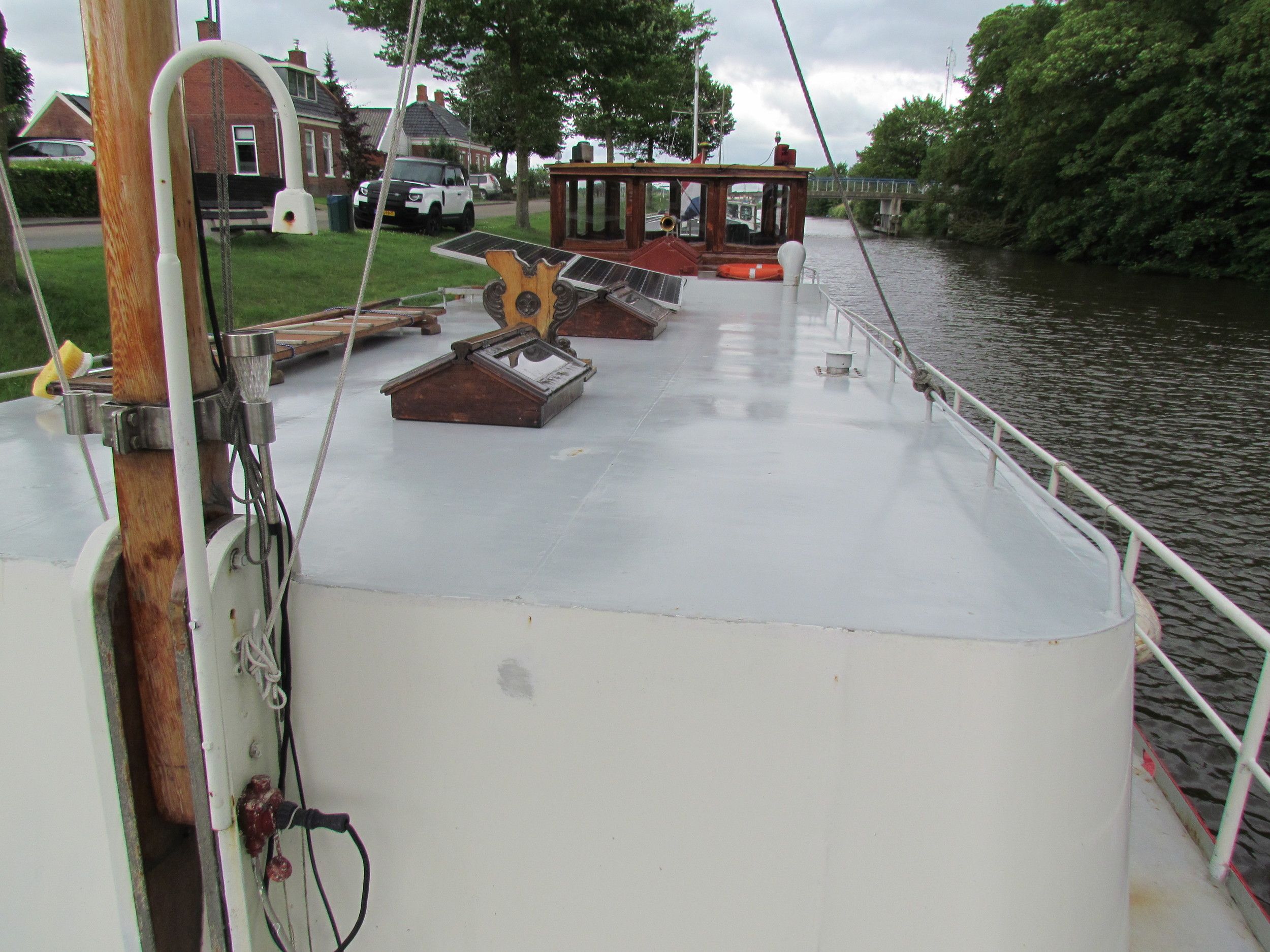 Hamburger Schuit 1956 – Varend woonschip met karakter - Foto 4