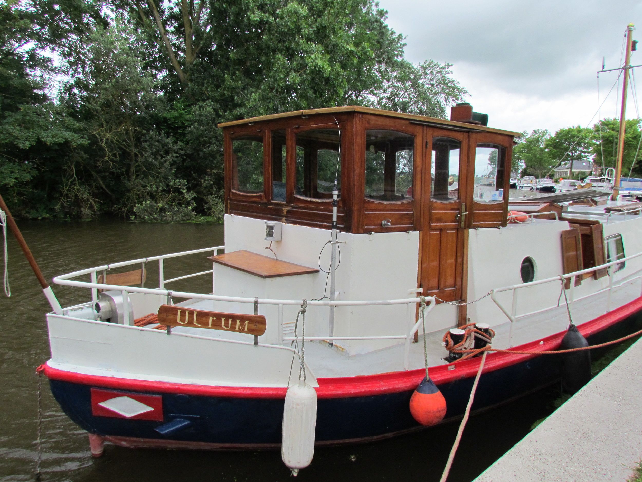 Hamburger Schuit 1956 – Varend woonschip met karakter - Foto 8