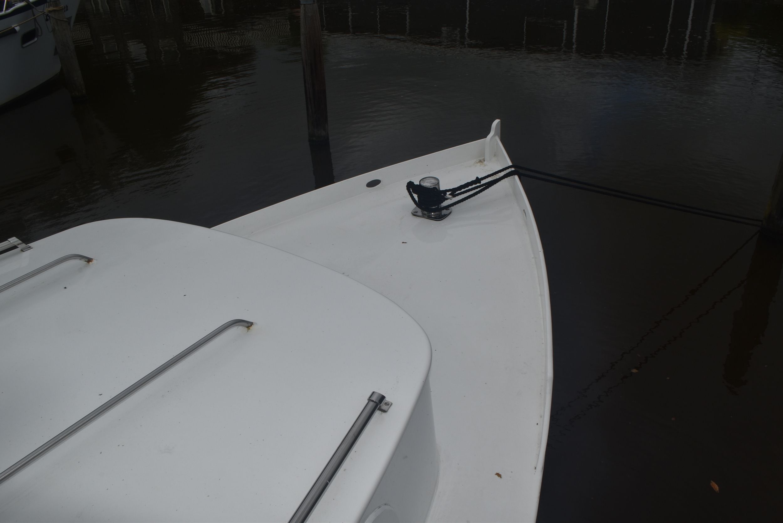 820C Steilsteven 2022 – Degelijk stalen motorboot - Foto 13