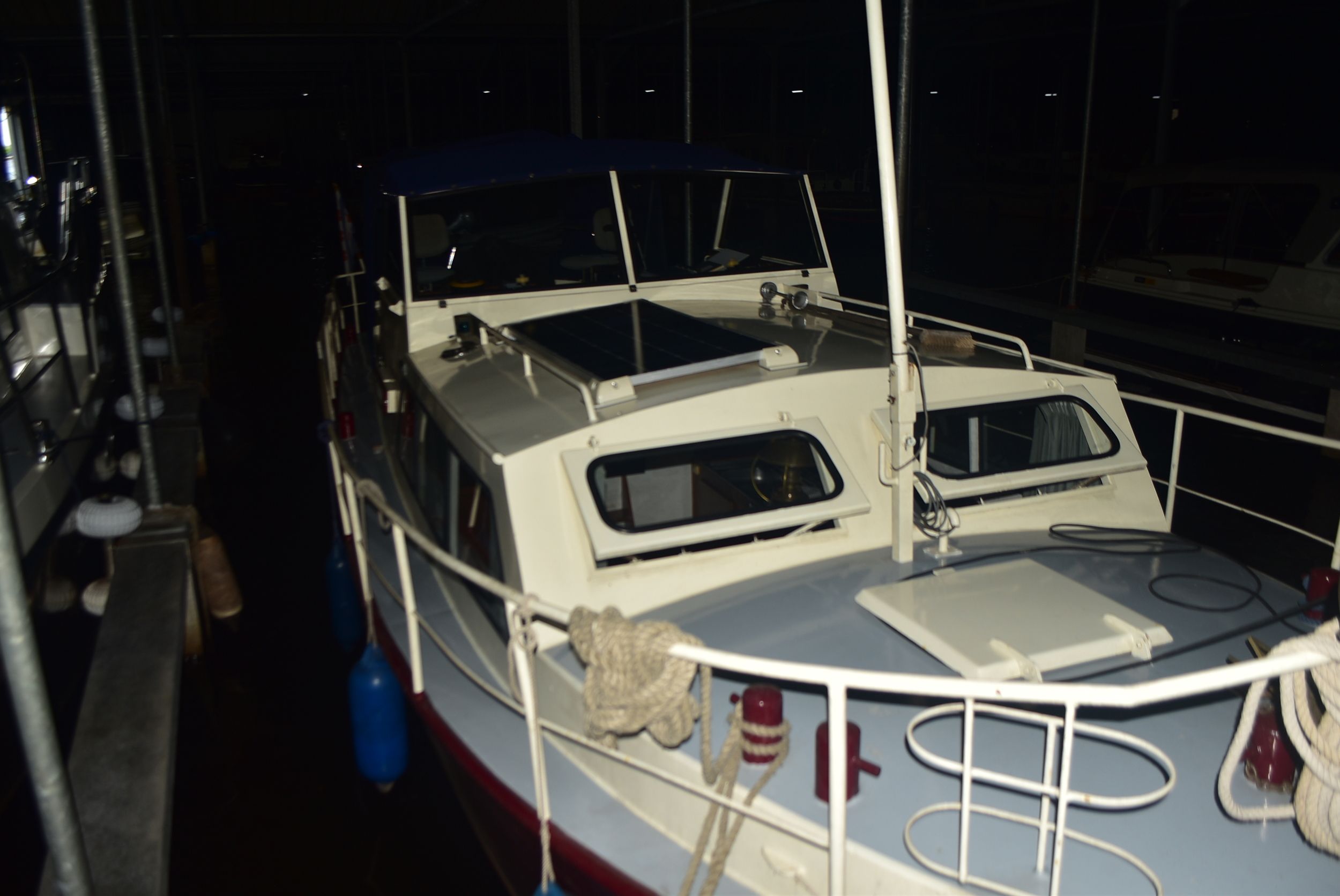 Doerak 850 AK – Klassieker met achterkajuit en topkuiptent - Foto 17