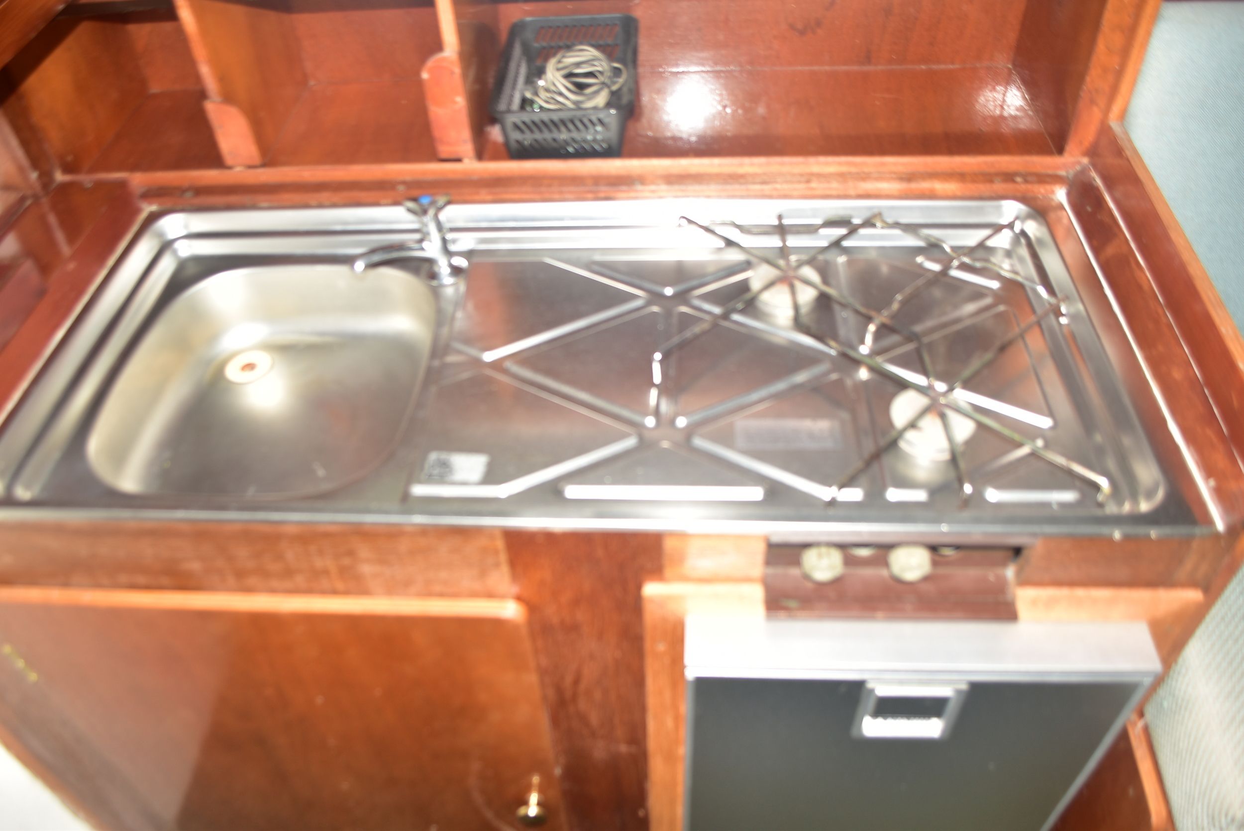 Doerak 850 AK – Klassieker met achterkajuit en topkuiptent - Foto 22