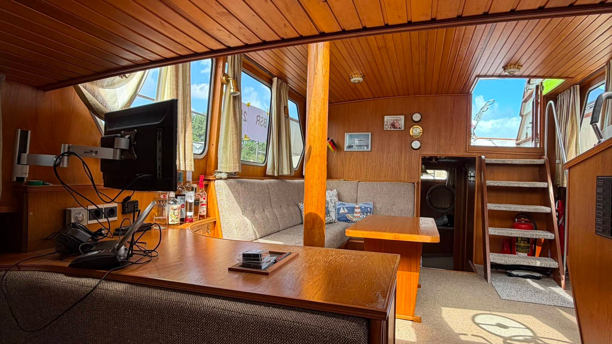 Van Der Valk 1300 Fly Bridge - Foto 13