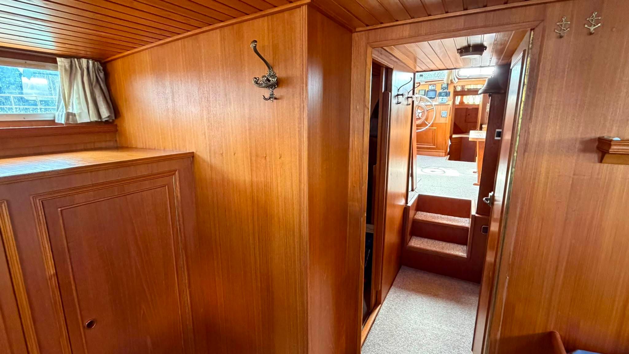 Van Der Valk 1300 Fly Bridge - Foto 14