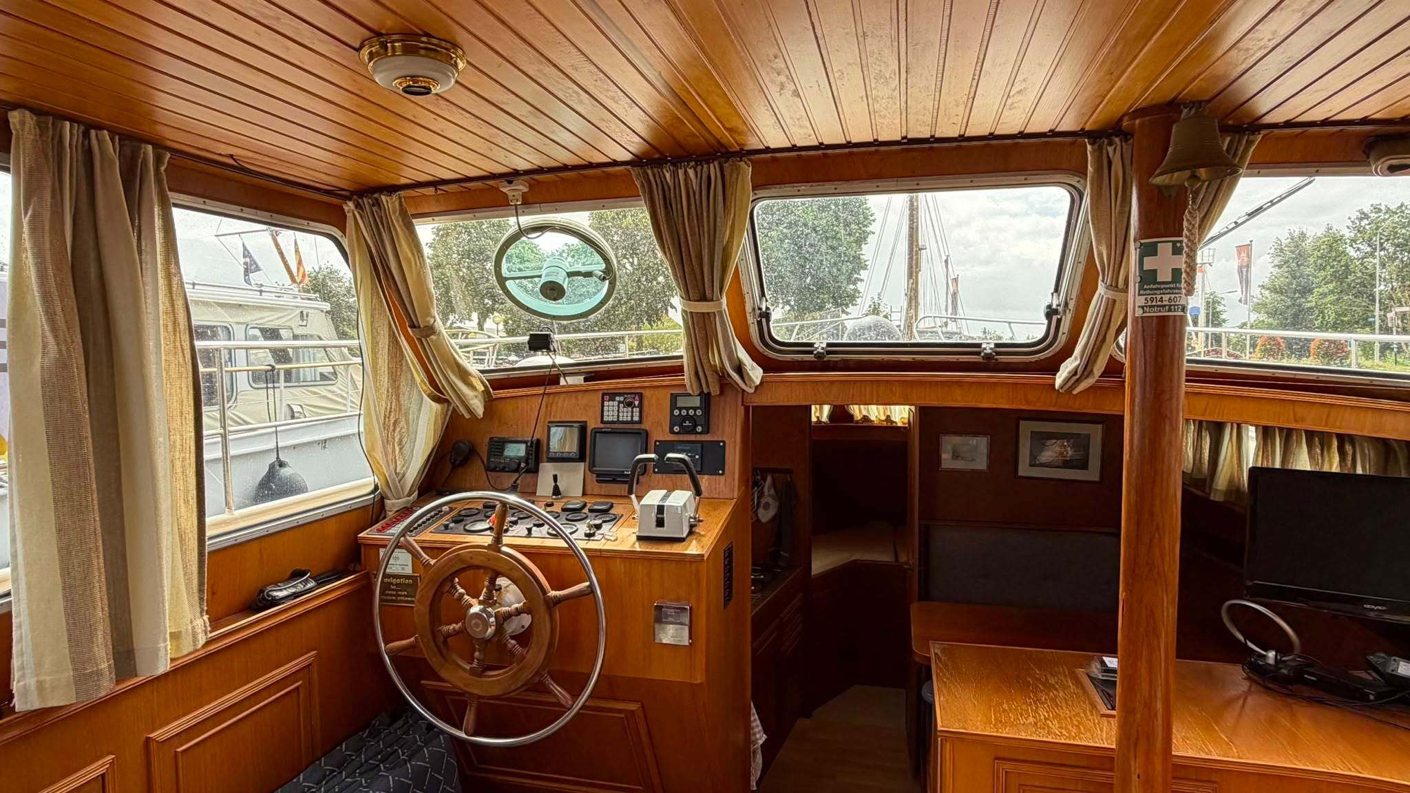 Van Der Valk 1300 Fly Bridge - Foto 8