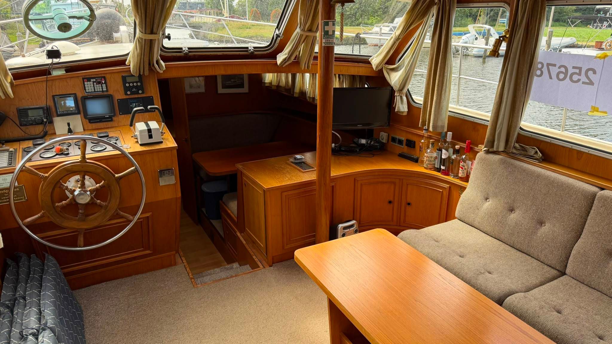 Van Der Valk 1300 Fly Bridge - Foto 10
