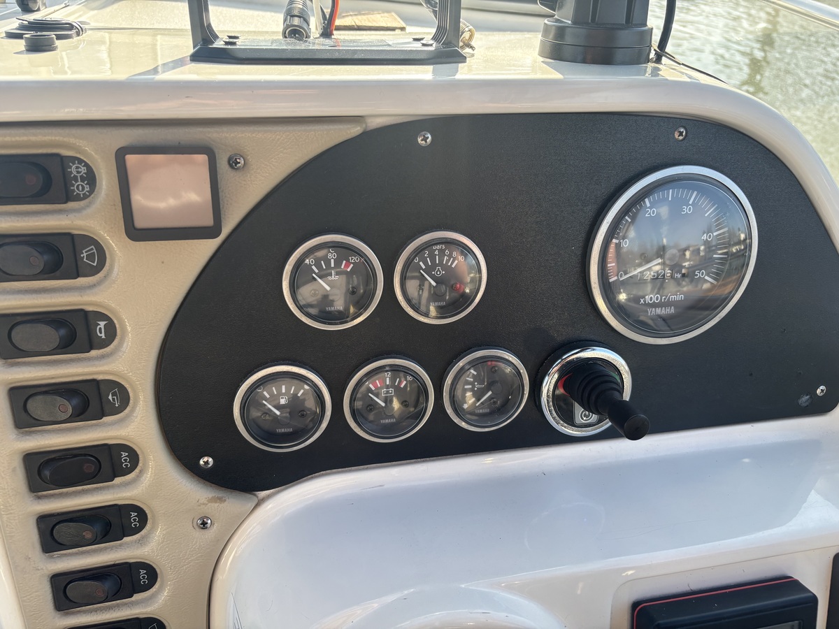 Campion 672 Explorer 1998 – Dieselkruiser met boegschroef - Foto 9