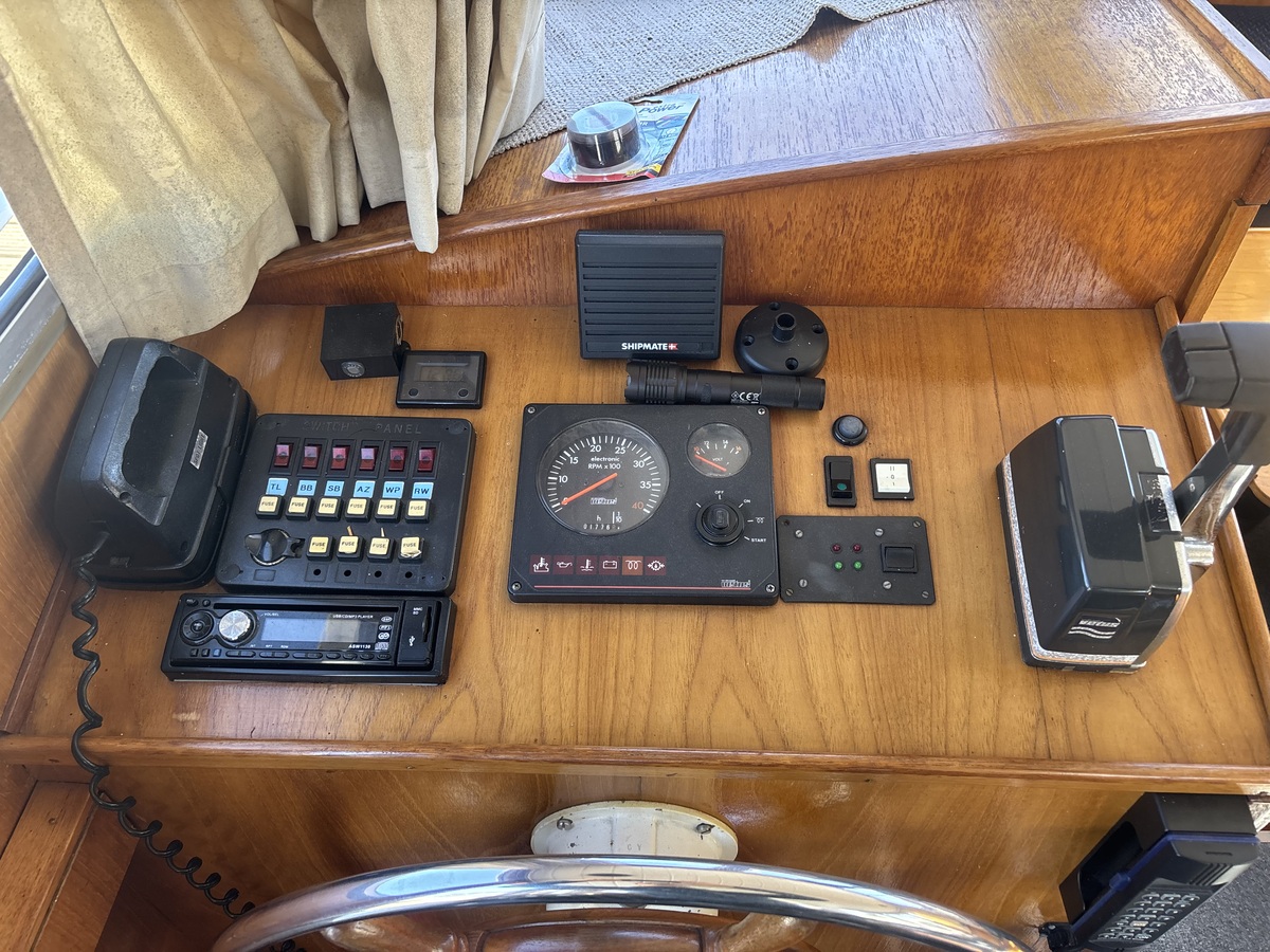 Crown 1020 GSAK 1991 – werfgebouwd stalen motorjacht - Foto 13