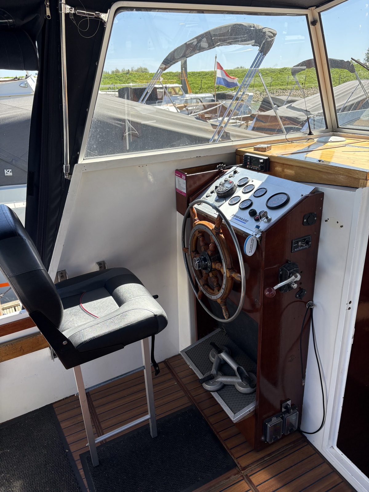Doerak 780AK 1978 – Stalen motorjacht met nieuwe motor - Foto 11