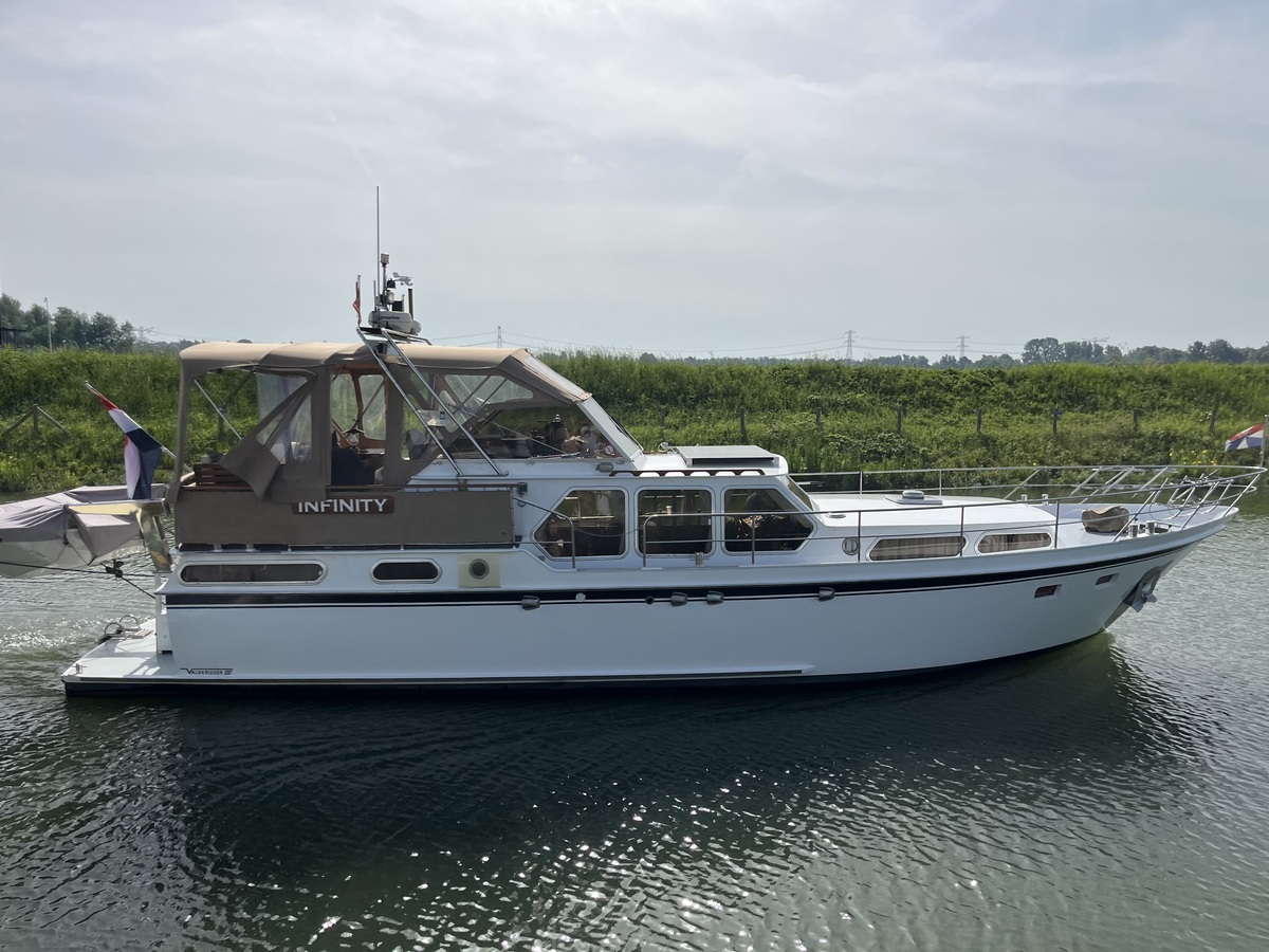 Valkkruiser 1280 1986 – dubbelschroefs kajuitboot - Foto 1